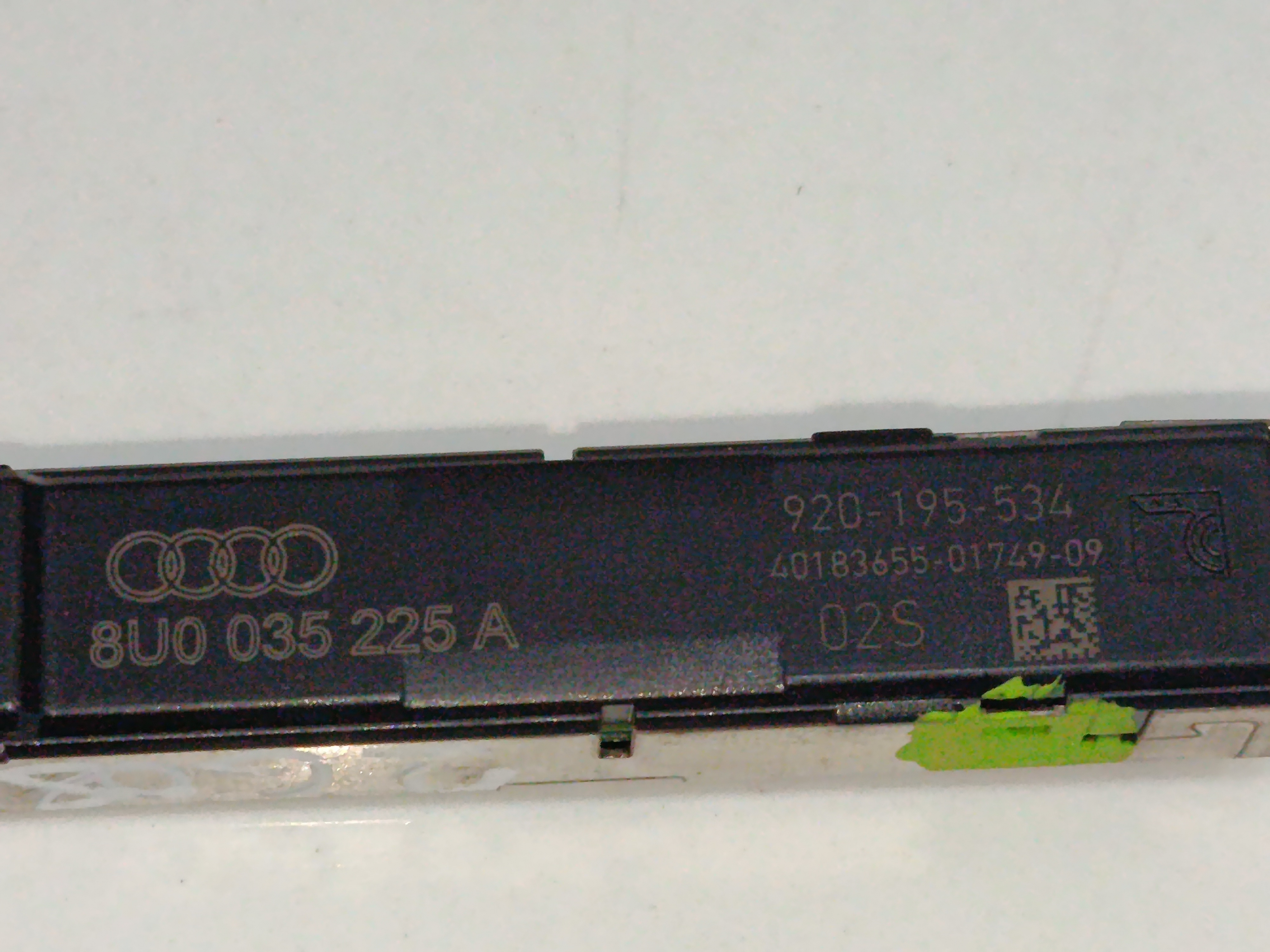 ANTENA AUDI Q3 (8U) 2.0 TDI (103kW) Advance