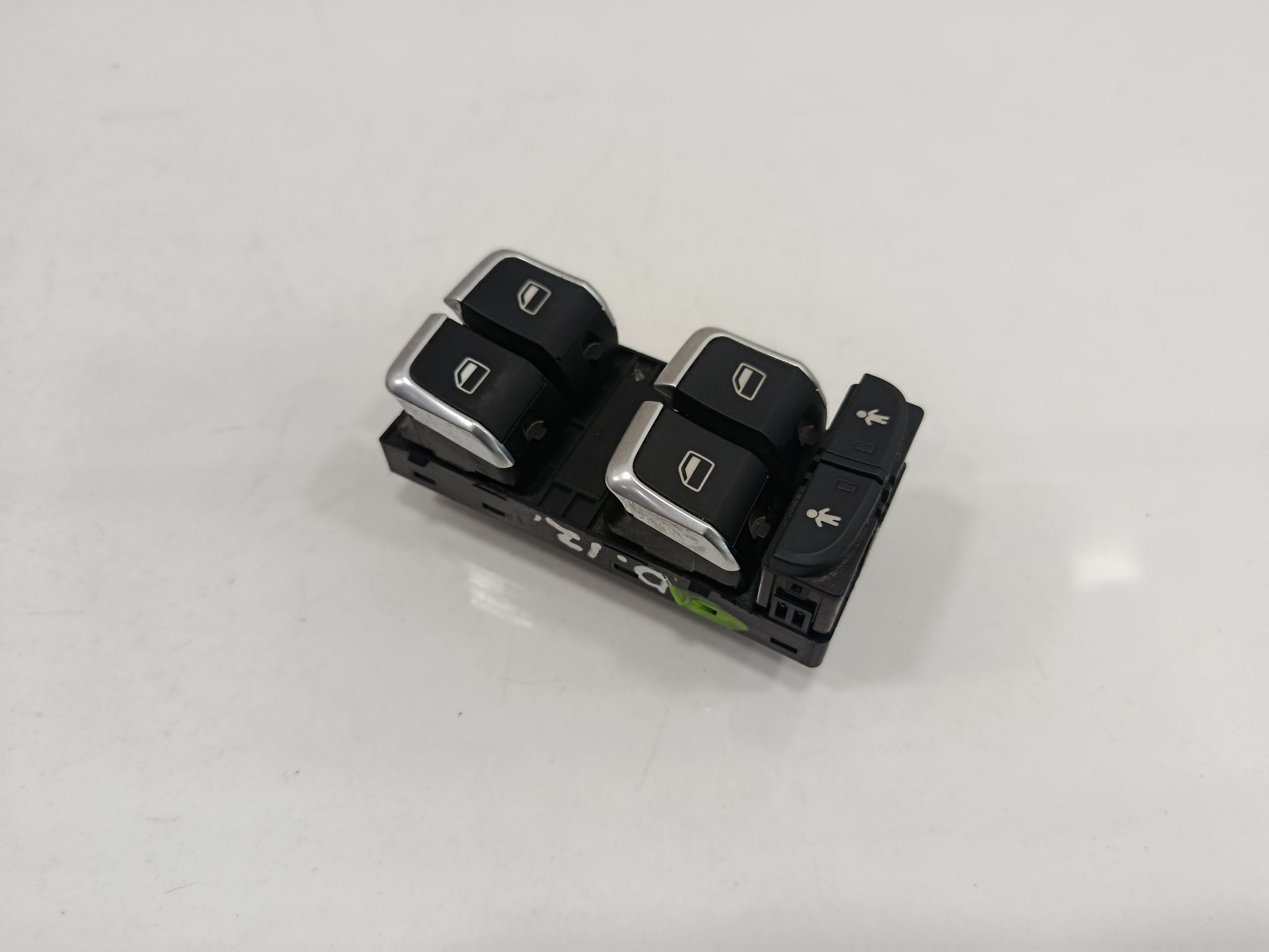 MANDO ELEVALUNAS DELANTERO IZQUIERDO AUDI Q3 (8U) 2.0 TDI (103kW) Advance