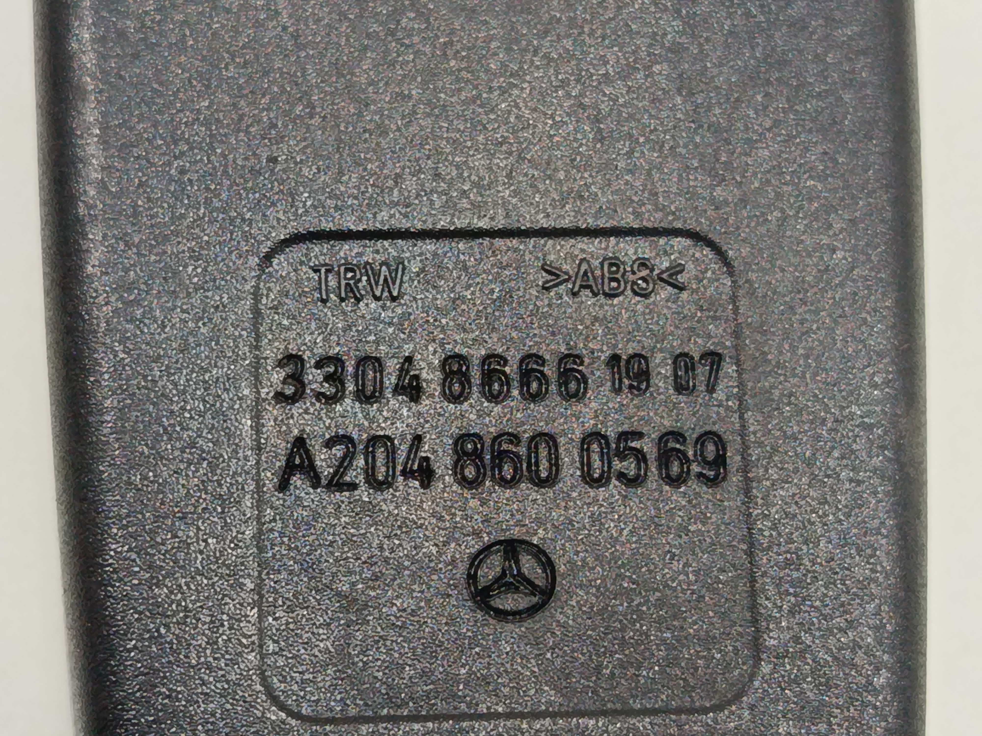 ANCLAJE CINTURON TRASERO IZQUIERDO MERCEDES CLASE C (W204) BERLINA 2.1 CDI CAT