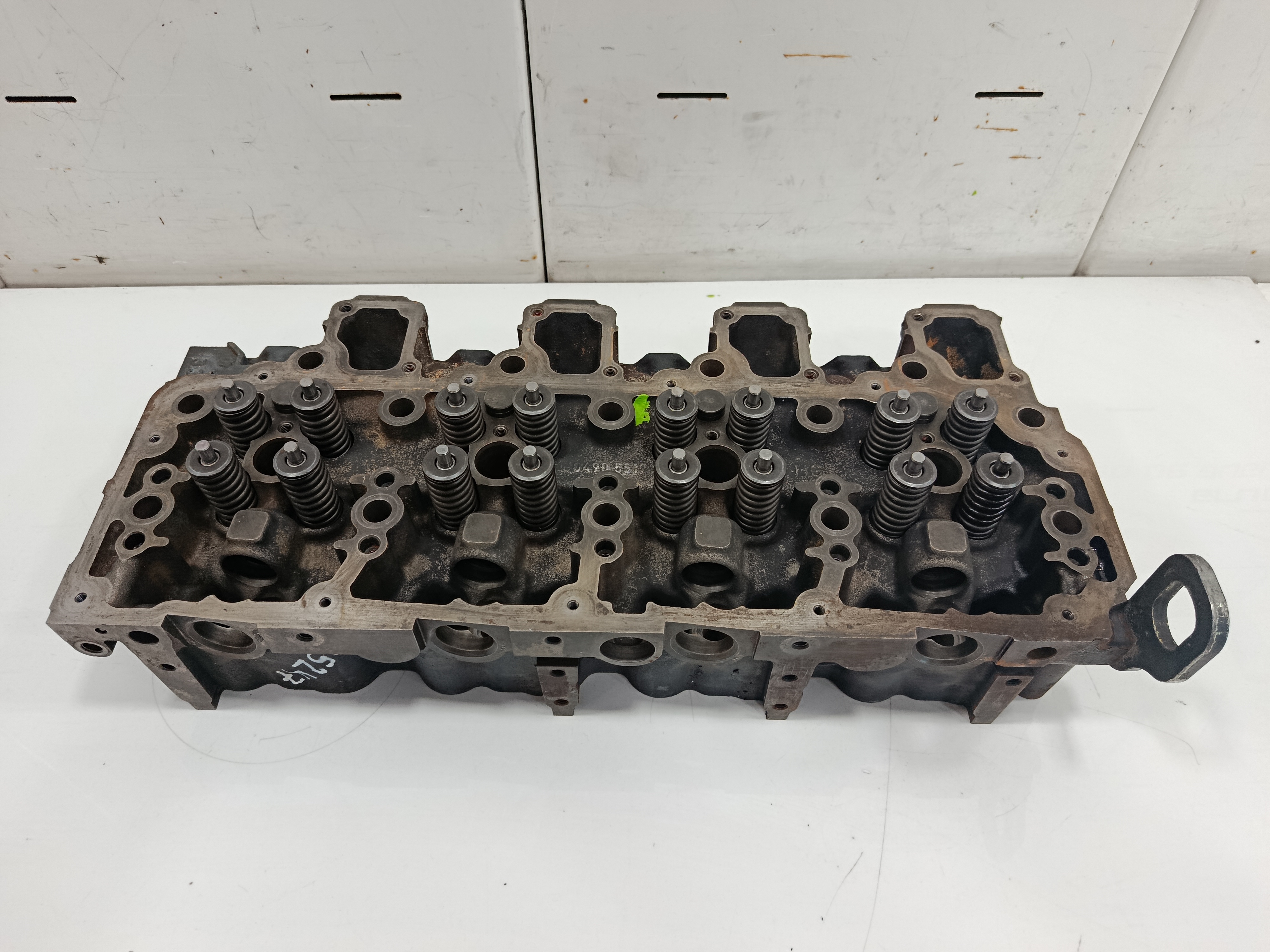 CULATA RENAULT MIDLUM FG   XXX.10                   E4 Cabina doble