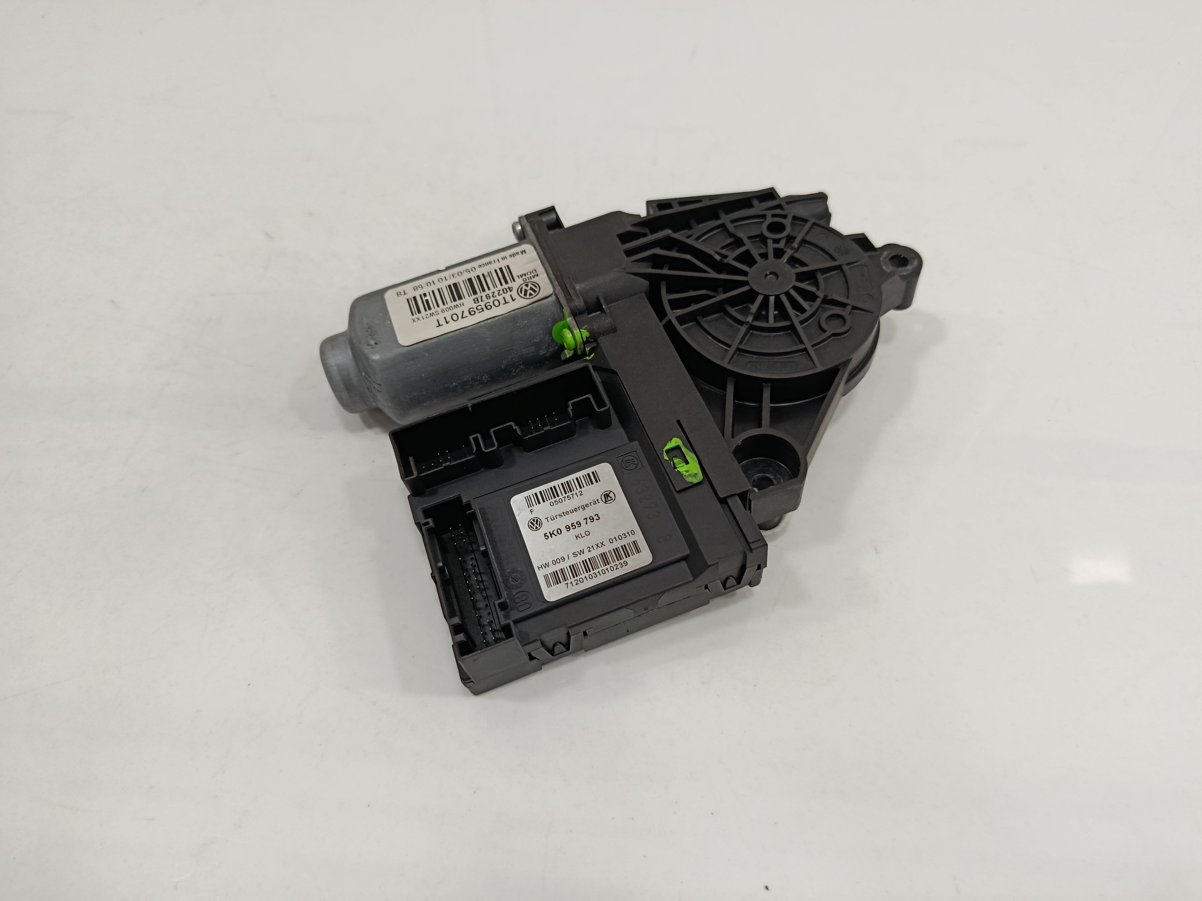 MOTOR ELEVALUNAS DELANTERO IZQUIERDO SKODA OCTAVIA BERLINA (1Z3) Active