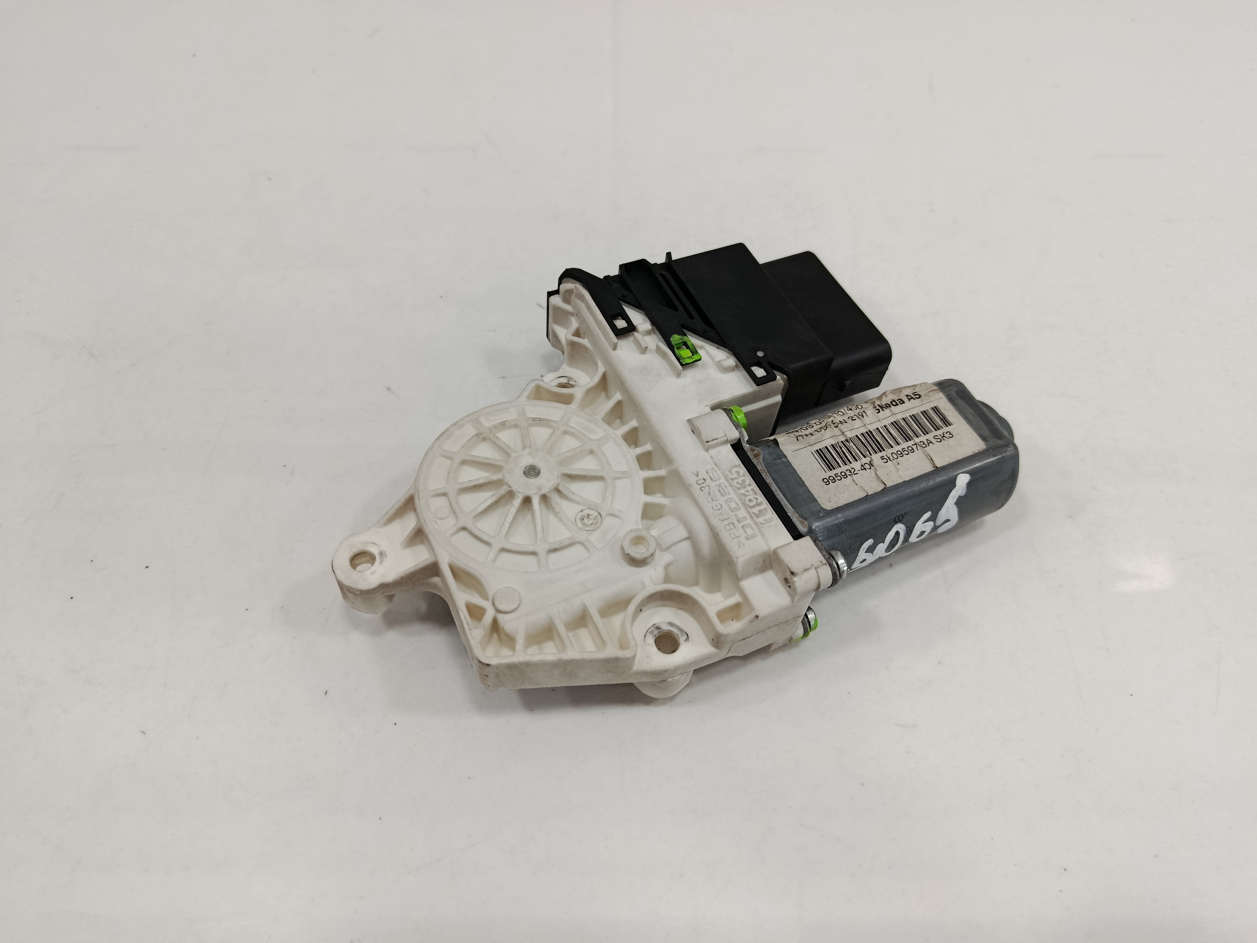 MOTOR ELEVALUNAS TRASERO IZQUIERDO SKODA OCTAVIA BERLINA (1Z3) Active