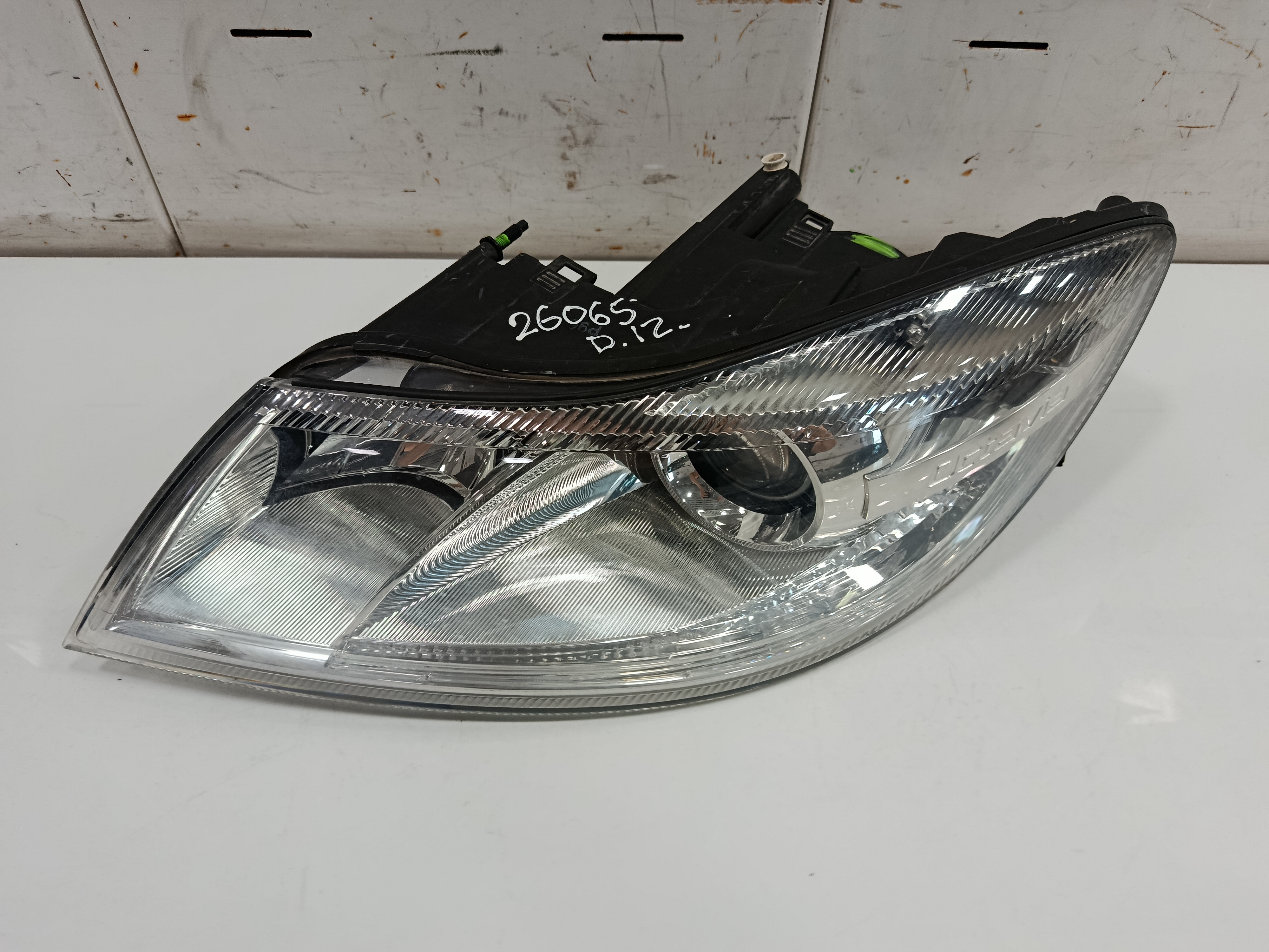FARO IZQUIERDO SKODA OCTAVIA BERLINA (1Z3) Active