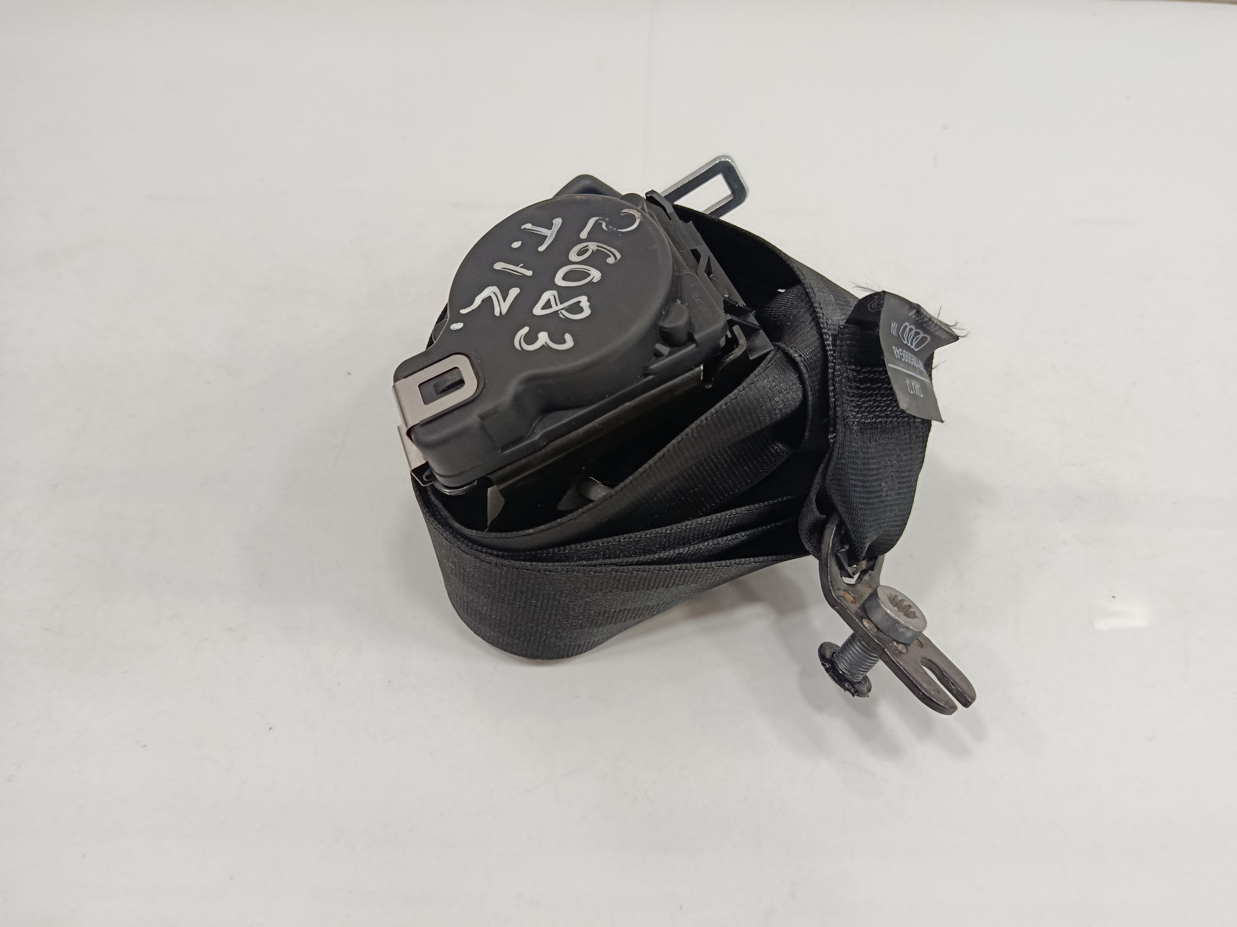 CINTURON SEGURIDAD TRASERO IZQUIERDO AUDI Q3 (8U) 2.0 TDI (103kW) Advance