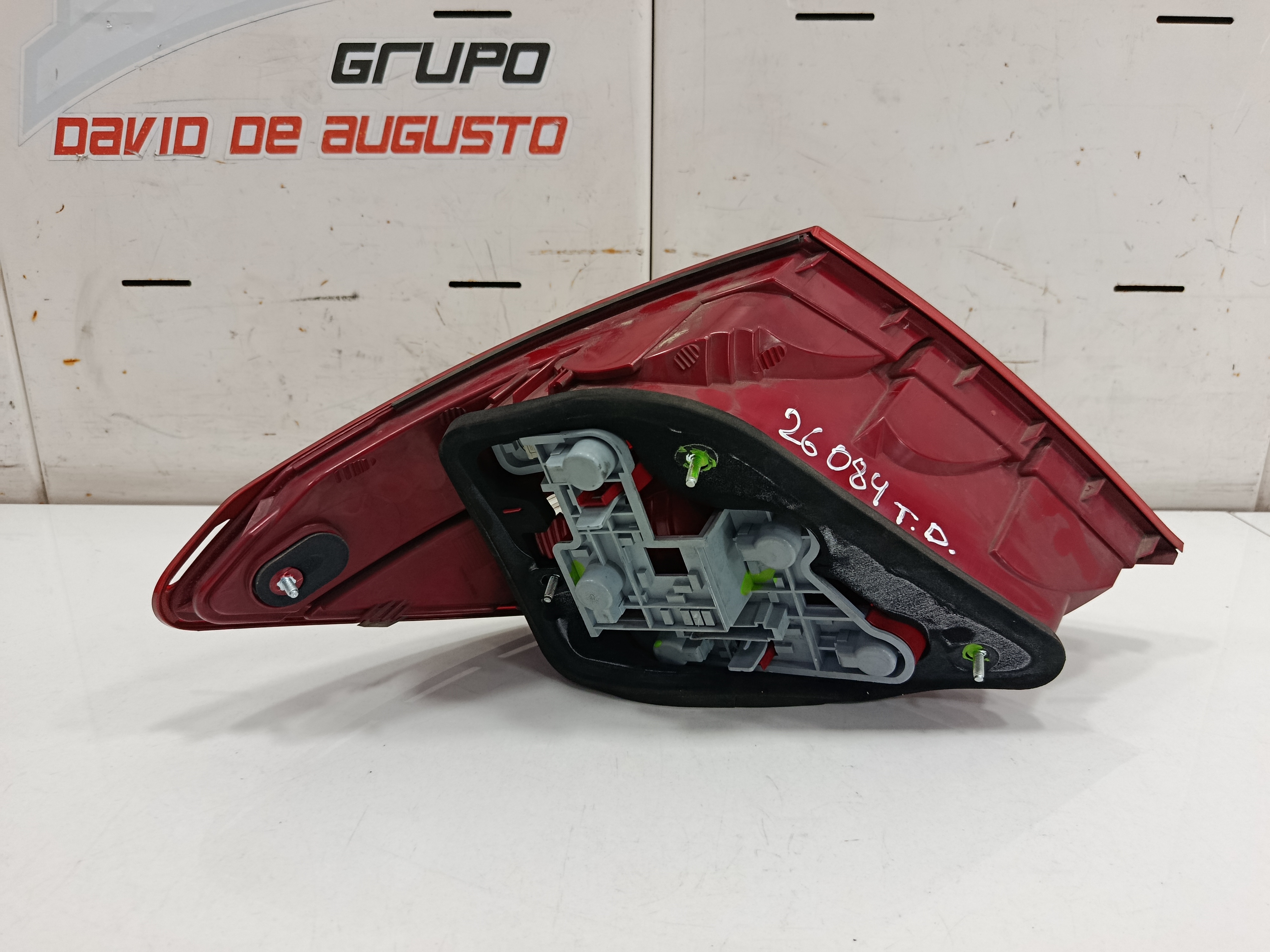 PILOTO TRASERO DERECHO MERCEDES CLASE C (W204) BERLINA 2.1 CDI CAT