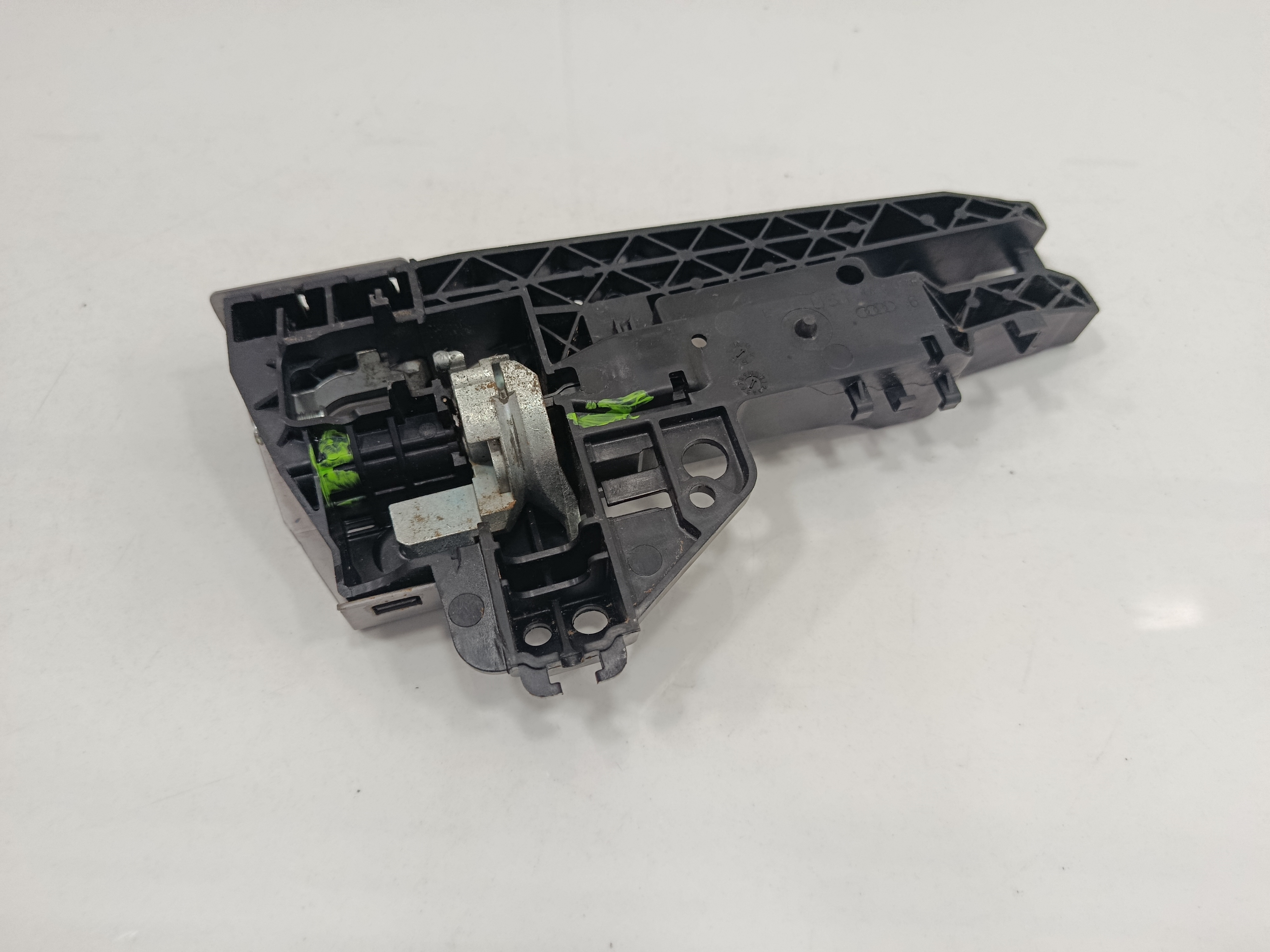 SOPORTE MANETA EXTERIOR DELANTERA IZQUIERDA AUDI Q3 (8U) 2.0 TDI (103kW) Advance