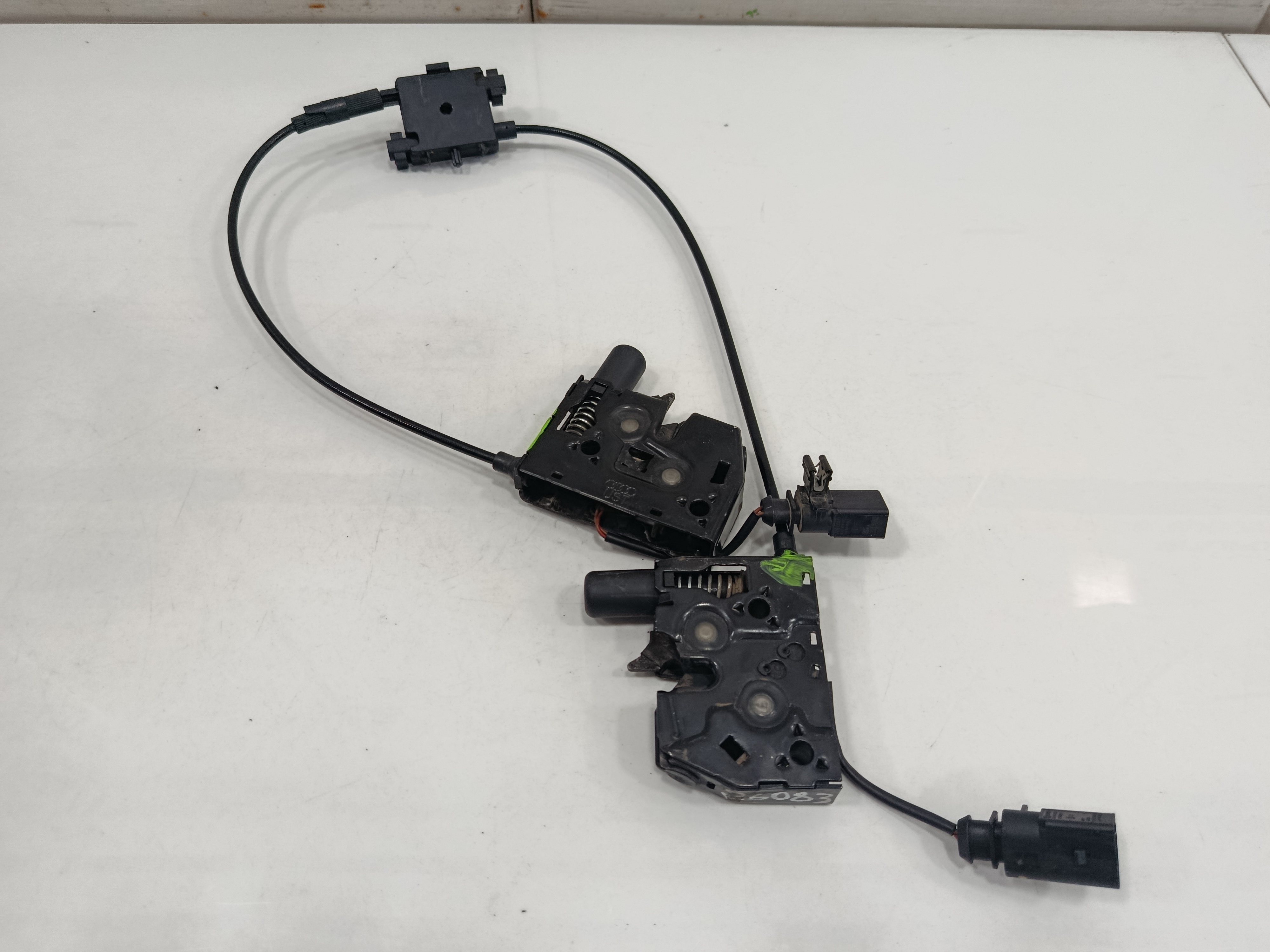 CERRADURA CAPO AUDI Q3 (8U) 2.0 TDI (103kW) Advance