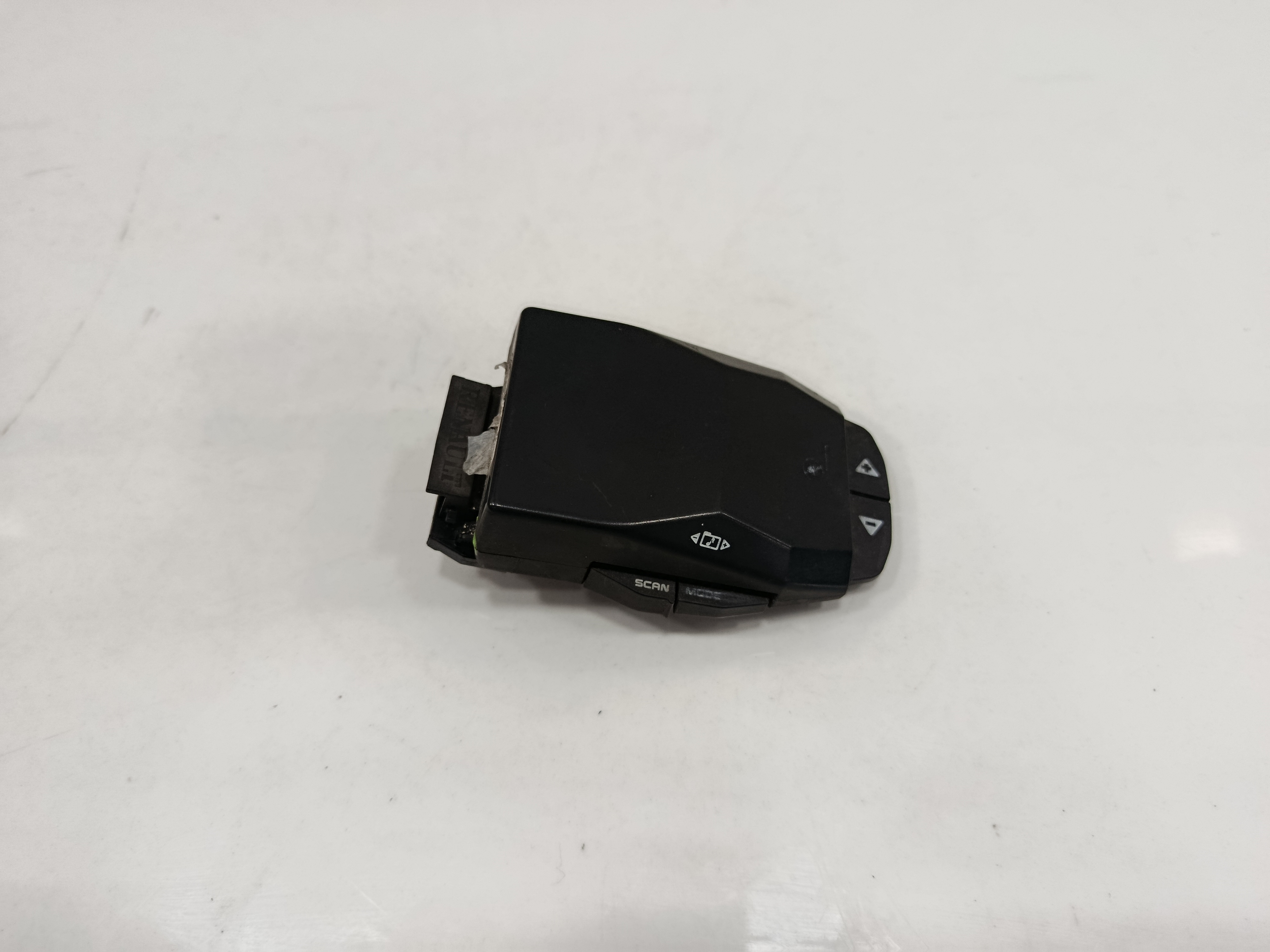 MANDO RADIO RENAULT T 460 DTI 11 460 EURO VI