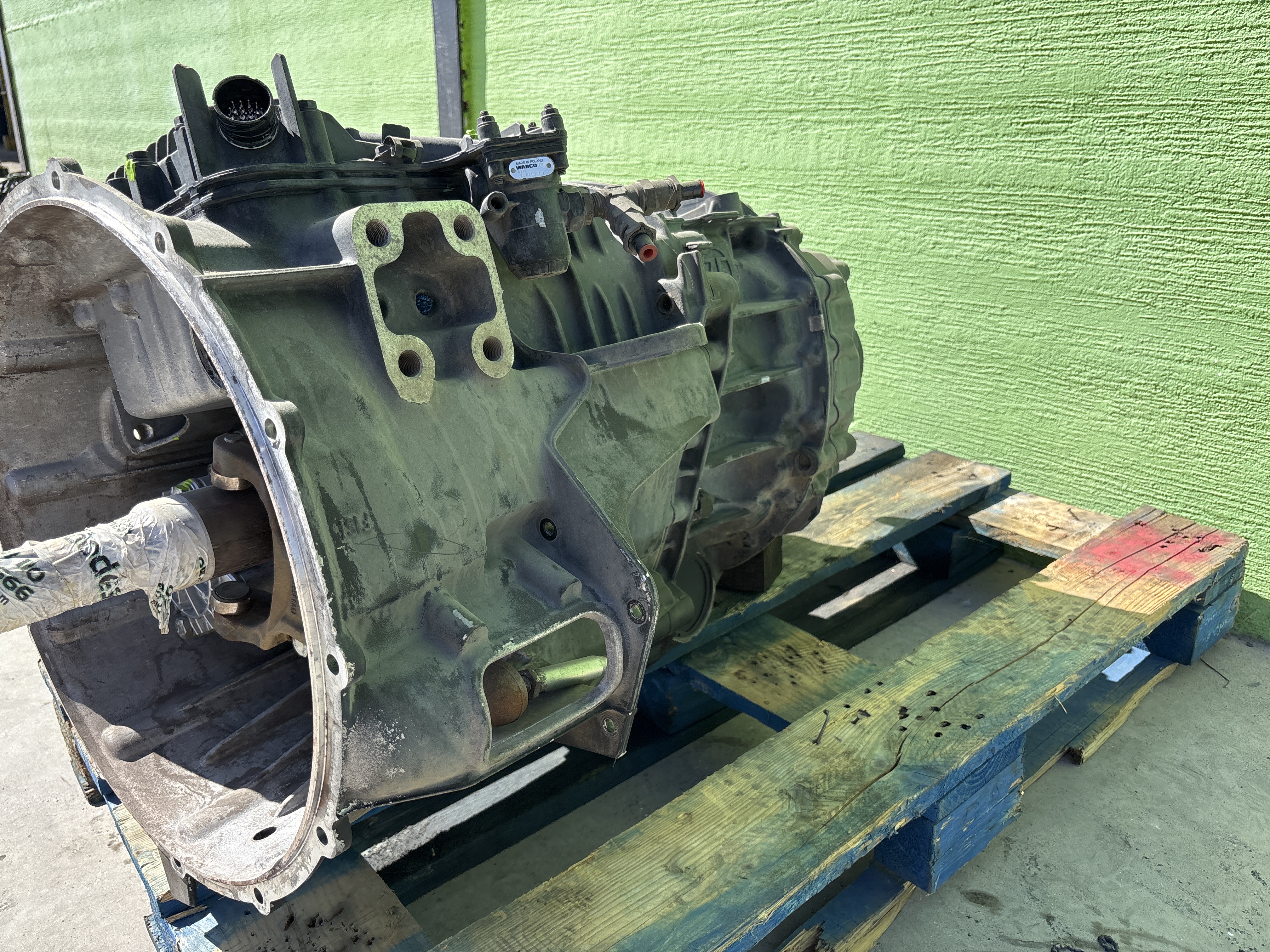 CAJA CAMBIOS IVECO EUROCARGO Volquete 120 E 4x2 Cabina doble