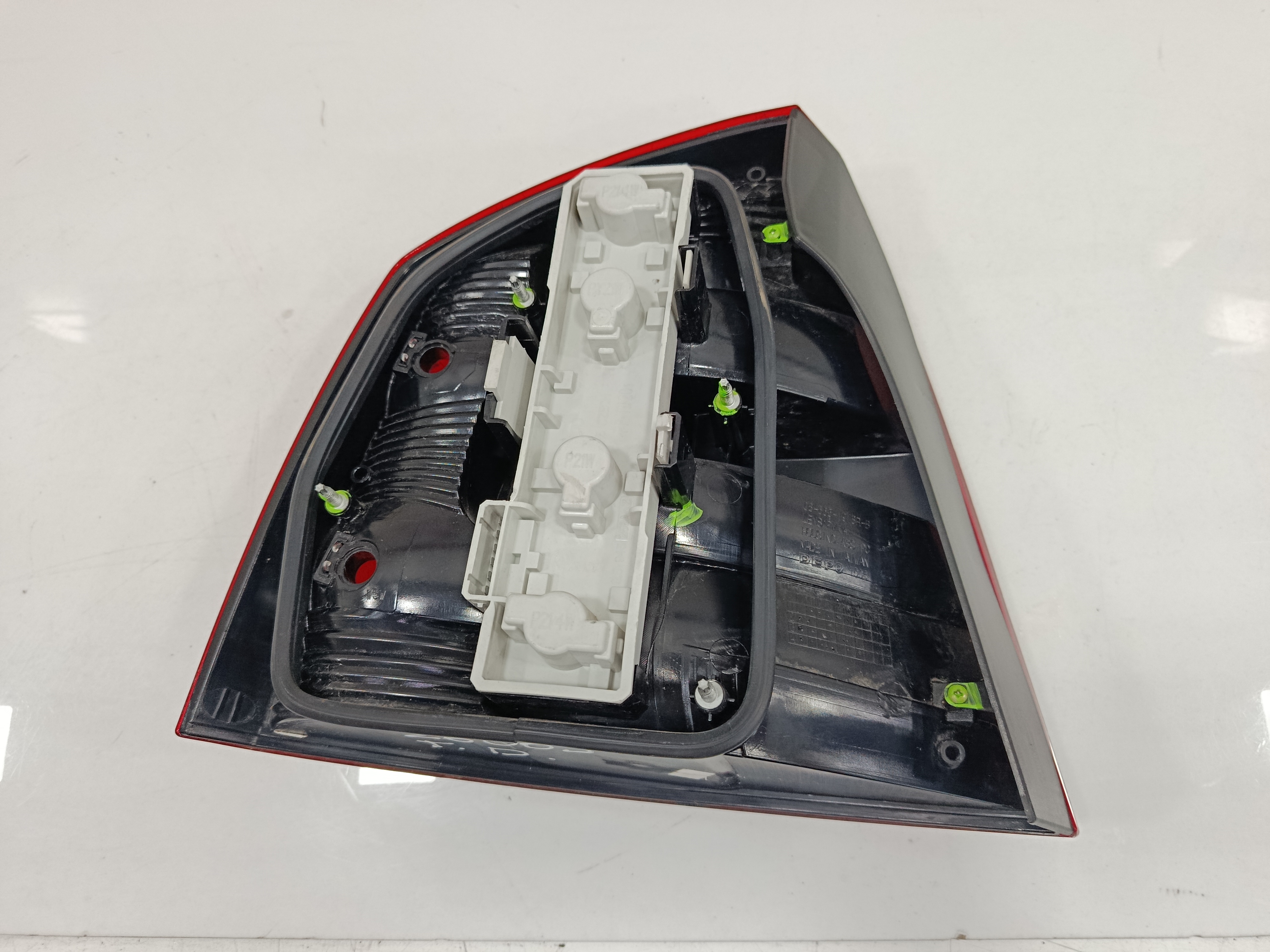 PILOTO TRASERO DERECHO SKODA OCTAVIA BERLINA (1Z3) Active