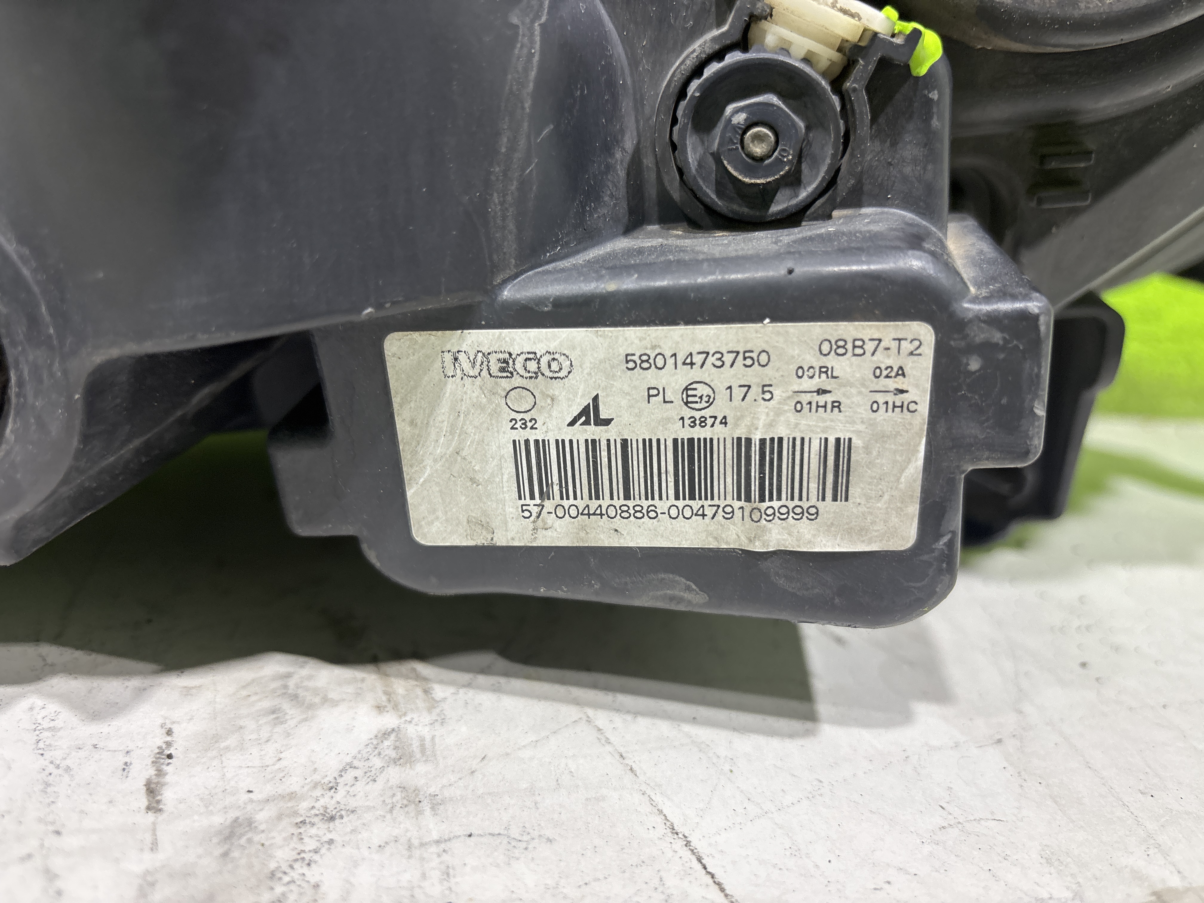FARO IZQUIERDO IVECO DAILY FURGON *