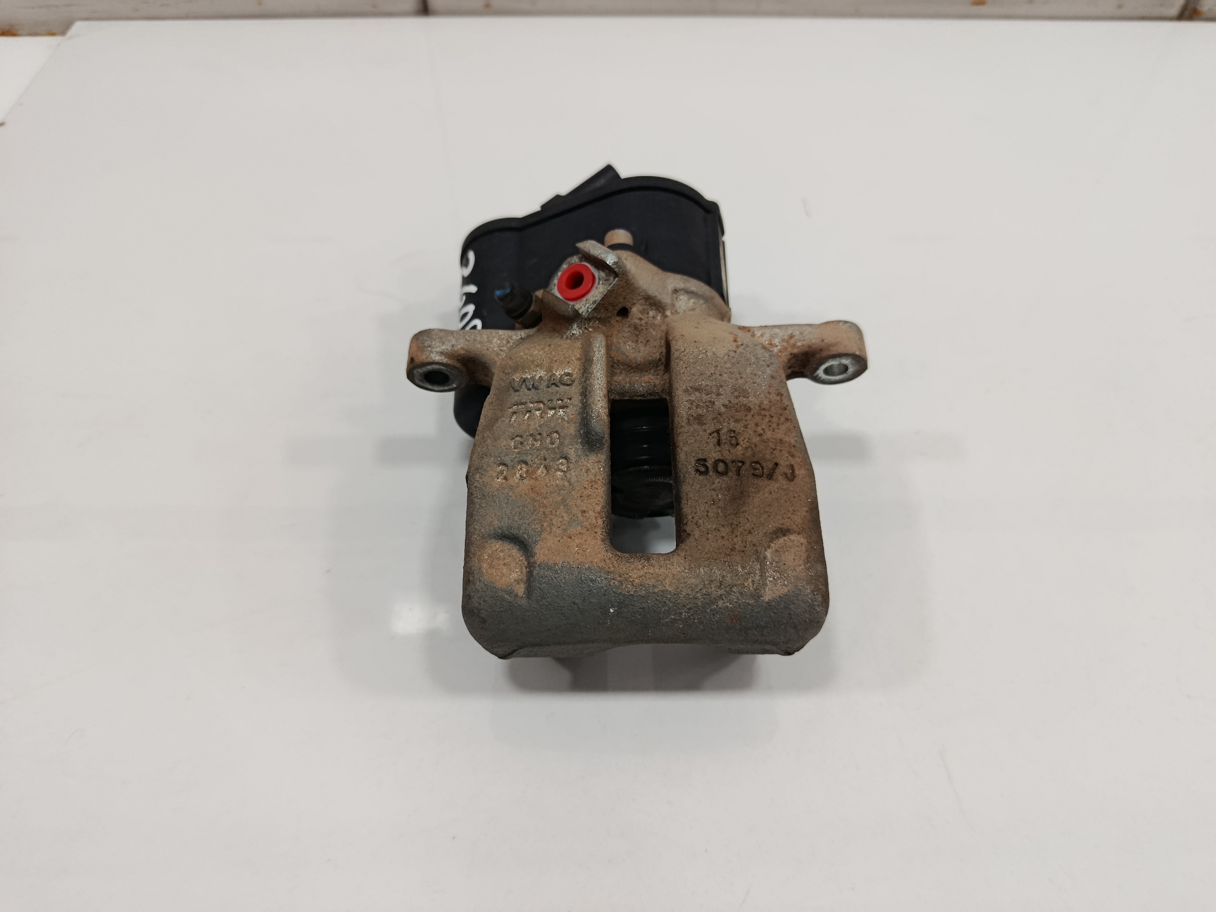 PINZA DE FRENO TRASERA DERECHA AUDI Q3 (8U) 2.0 TDI (103kW) Advance