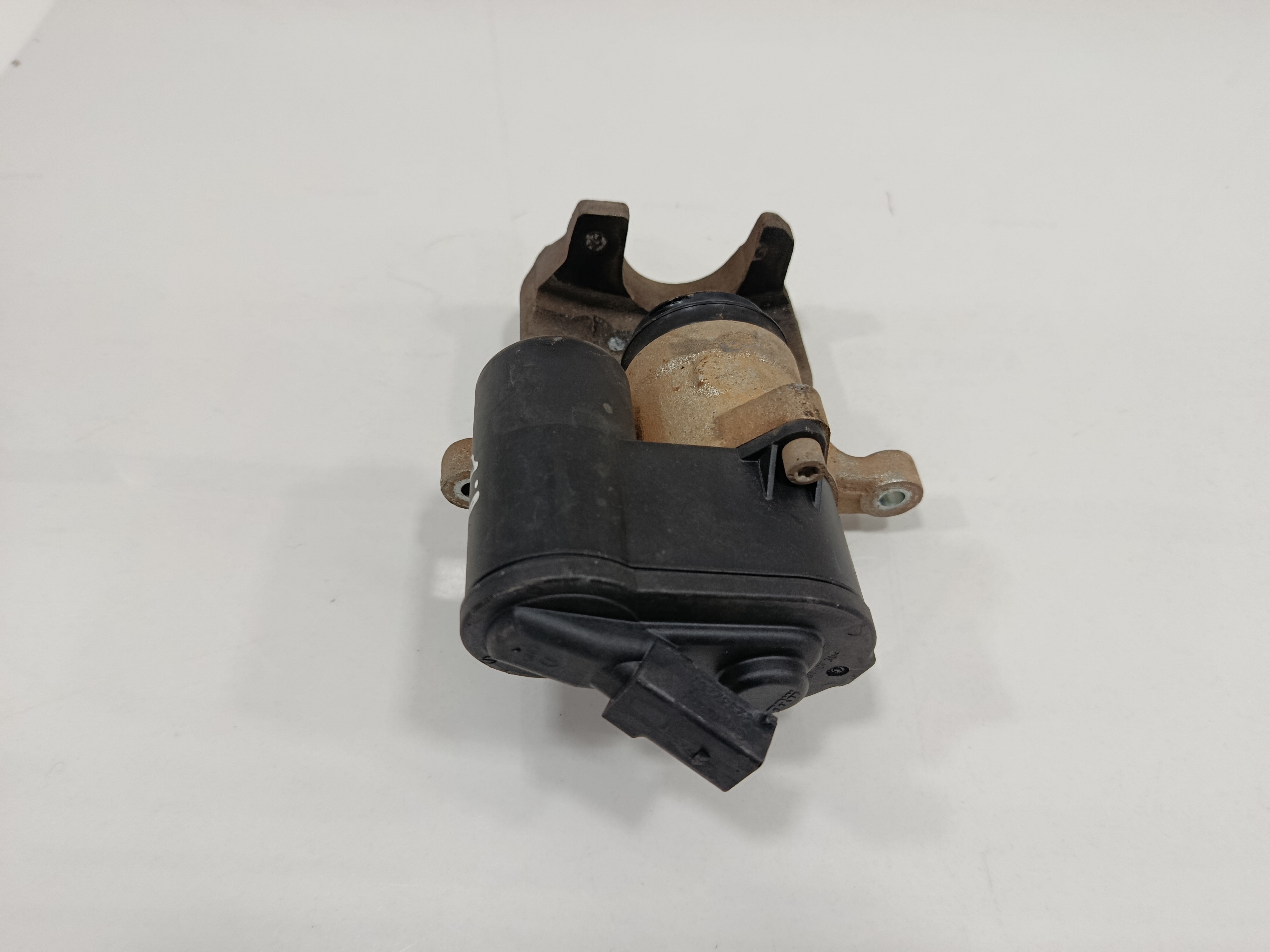 PINZA DE FRENO TRASERA DERECHA AUDI Q3 (8U) 2.0 TDI (103kW) Advance