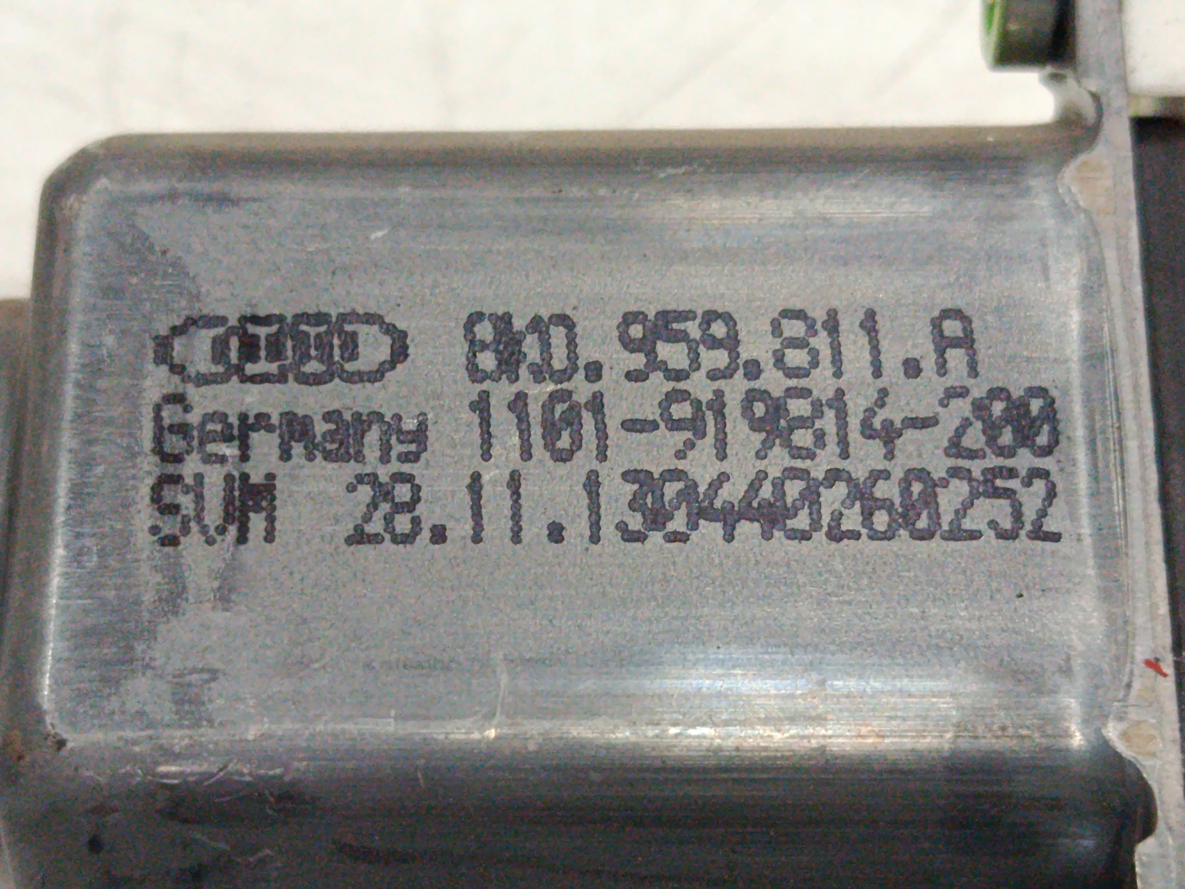 MOTOR ELEVALUNAS TRASERO IZQUIERDO AUDI Q3 (8U) 2.0 TDI (103kW) Advance