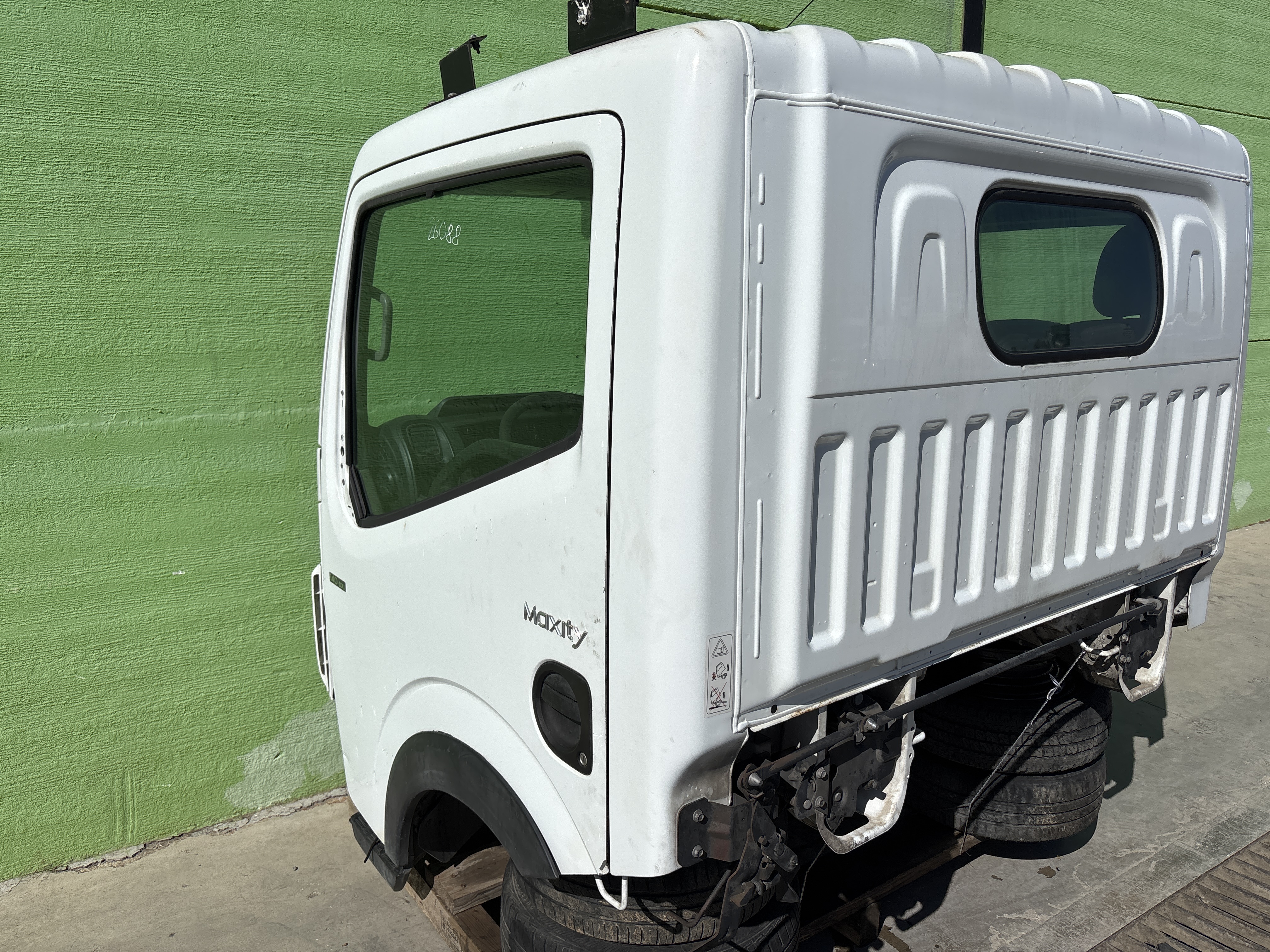 CABINA COMPLETA RENAULT MAXITY *