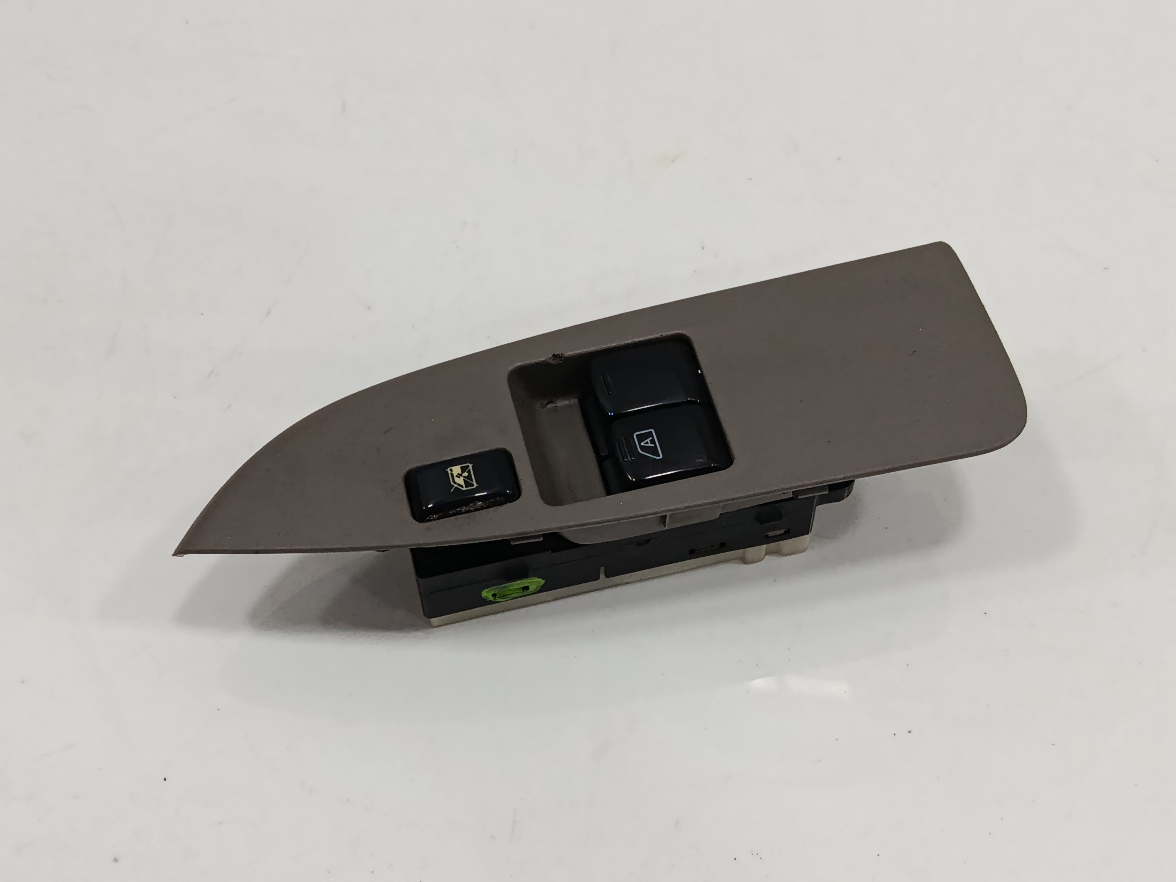 MANDO ELEVALUNAS DELANTERO IZQUIERDO RENAULT MAXITY *