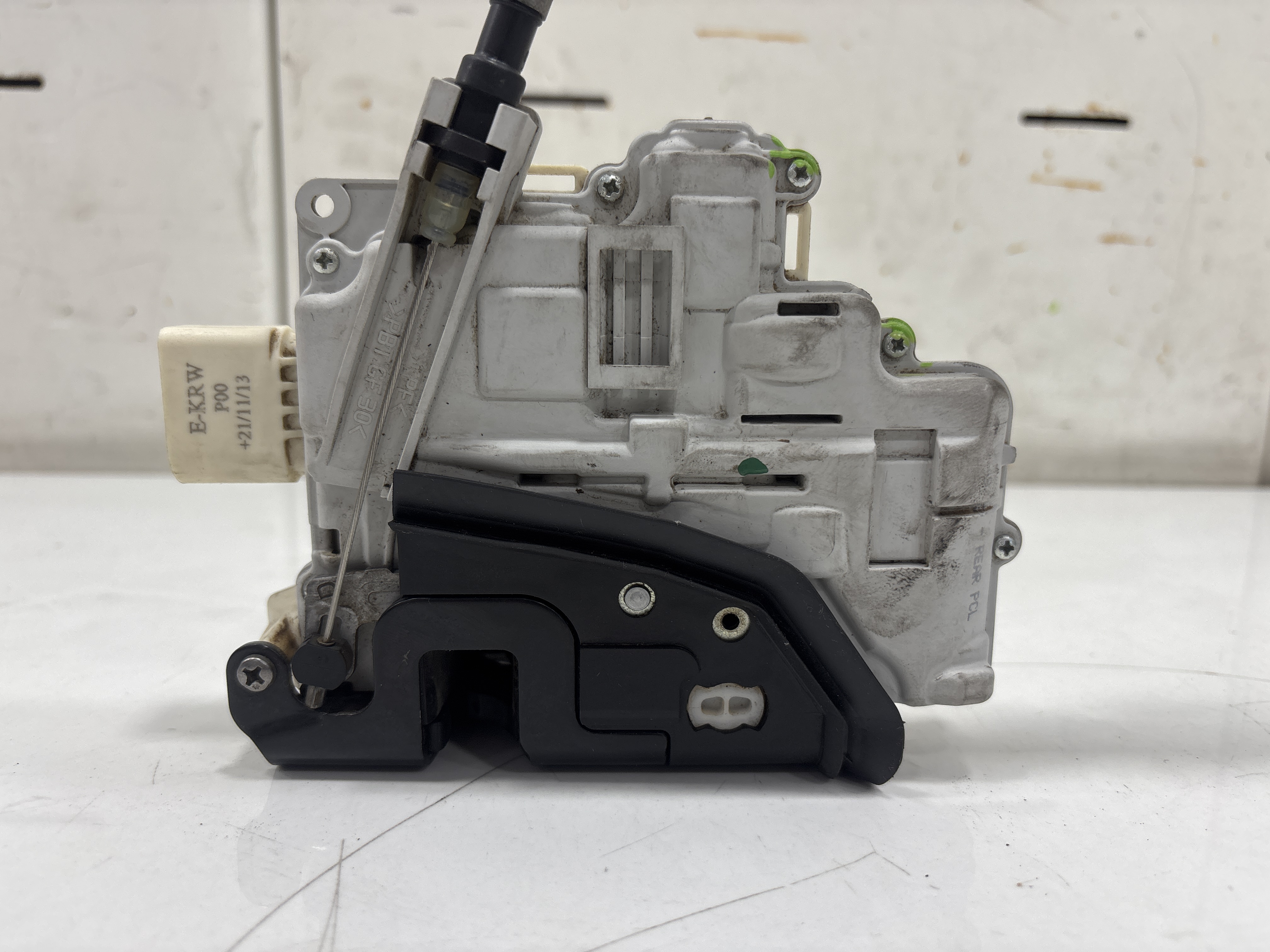 CERRADURA PUERTA TRASERA DERECHA AUDI Q3 (8U) 2.0 TDI (103kW) Advance