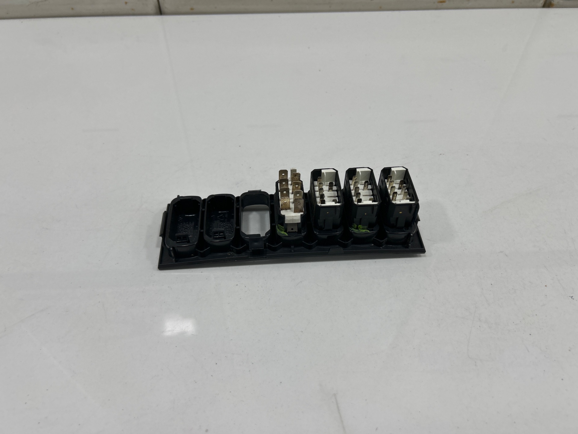 MODULO ELECTRONICO SCANIA SERIE P/G/R (C-CLASE) FSa G320 (4x2) Corto CG 14
