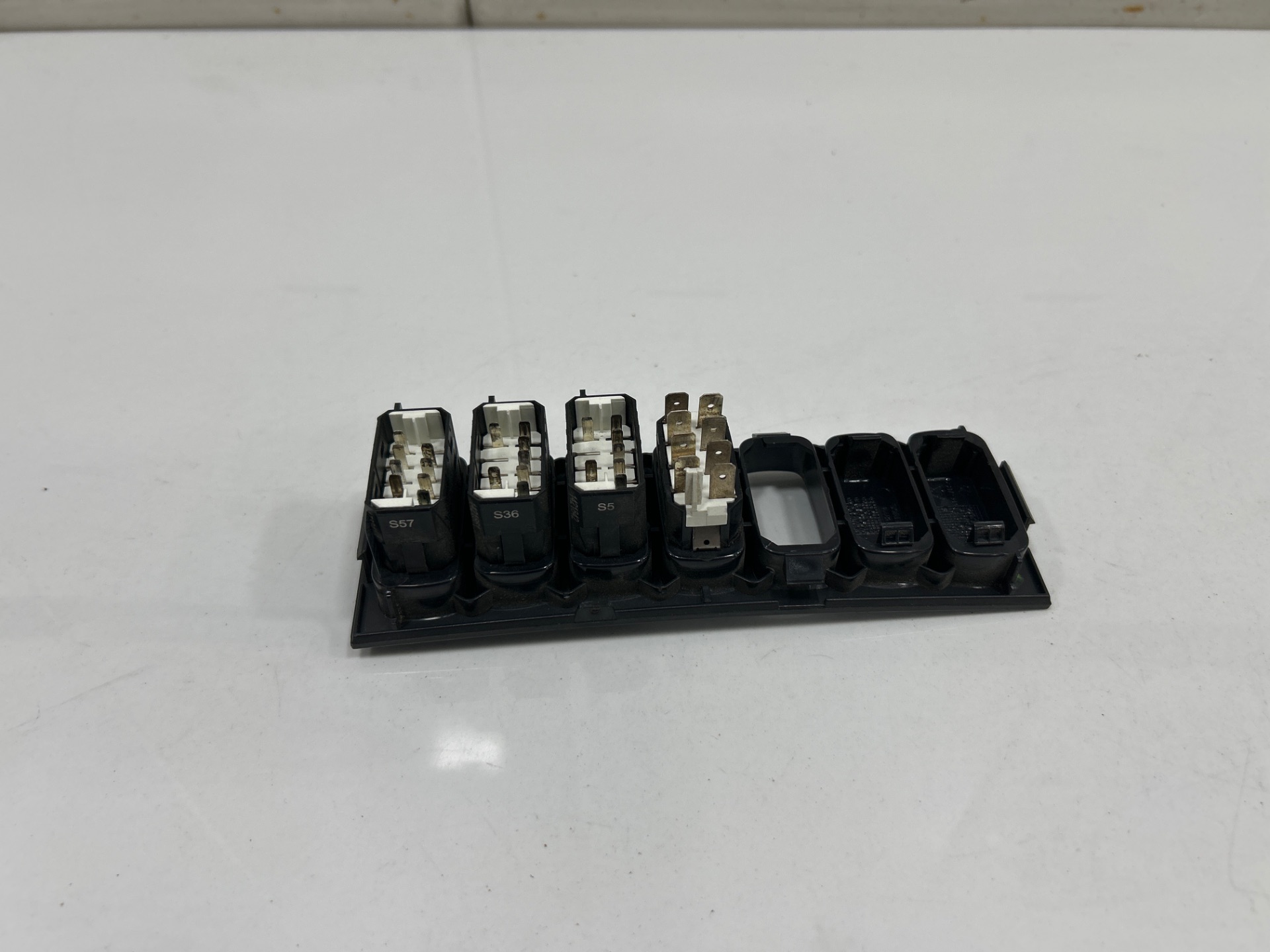MODULO ELECTRONICO SCANIA SERIE P/G/R (C-CLASE) FSa G320 (4x2) Corto CG 14