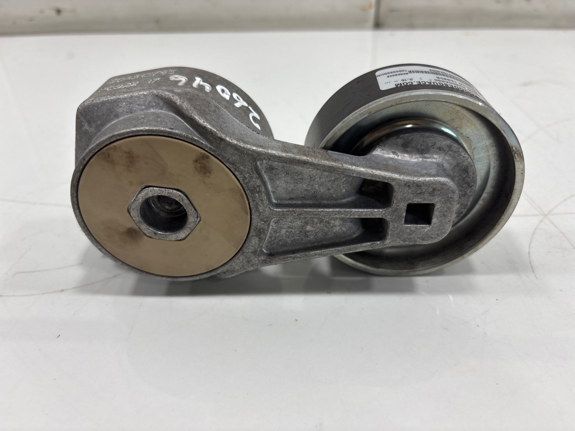 RODILLO TENSOR IVECO EUROCARGO Volquete 120 E 4x2 Cabina doble