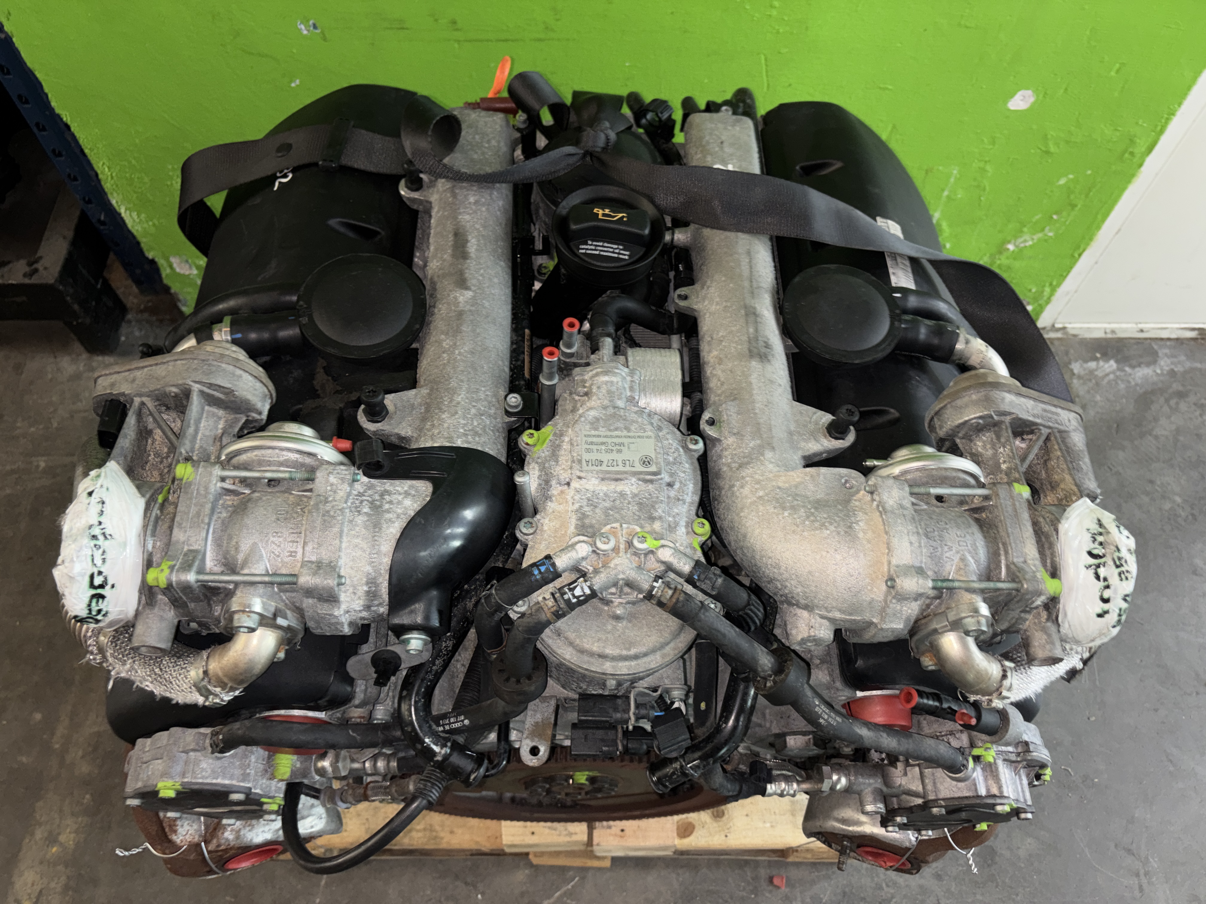 MOTOR COMPLETO VOLKSWAGEN TOUAREG (7LA) TDI V10