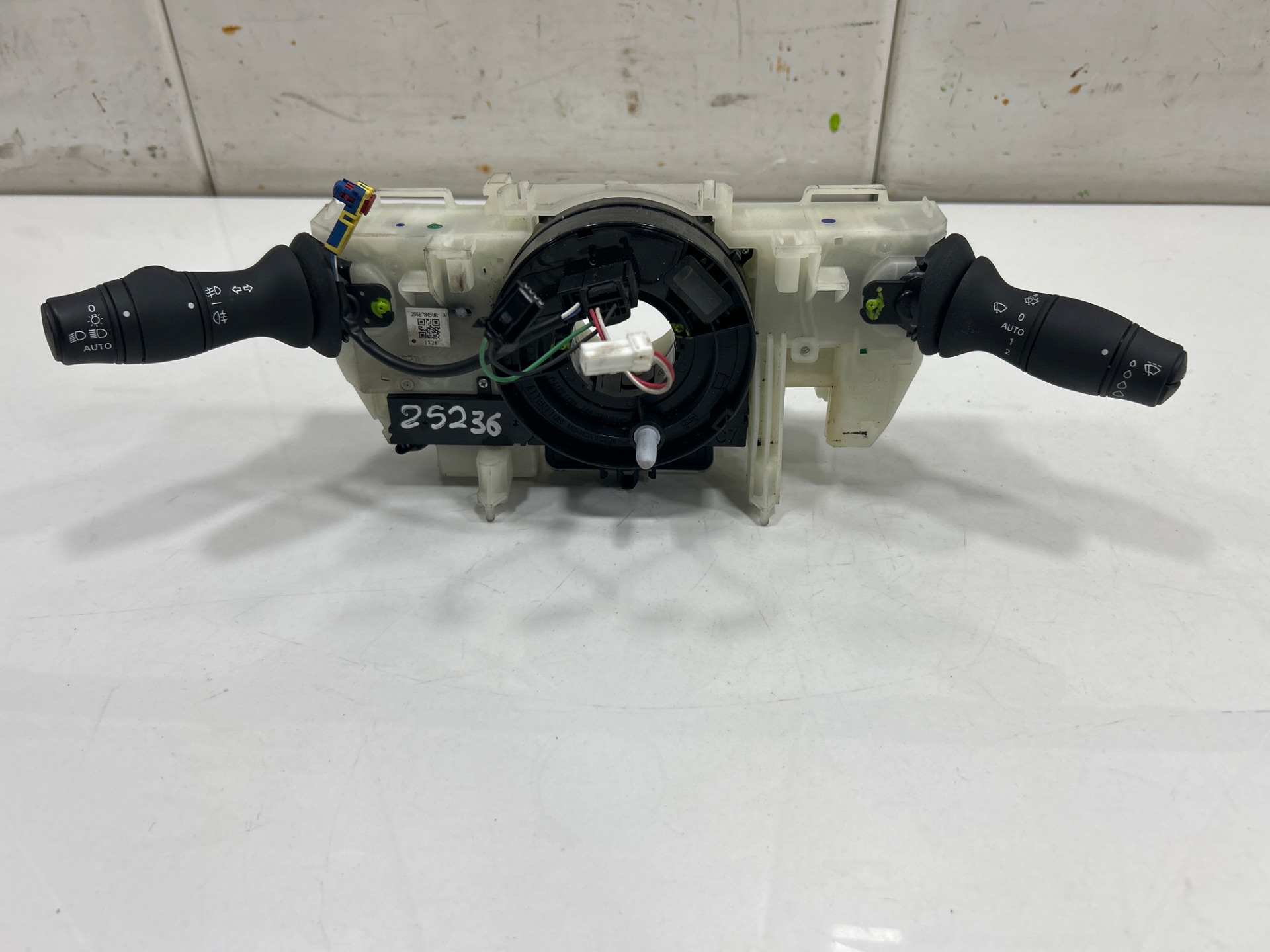SOPORTE PARAGOLPES TRASERO TOYOTA COROLLA (E21) HYBRID STYLE
