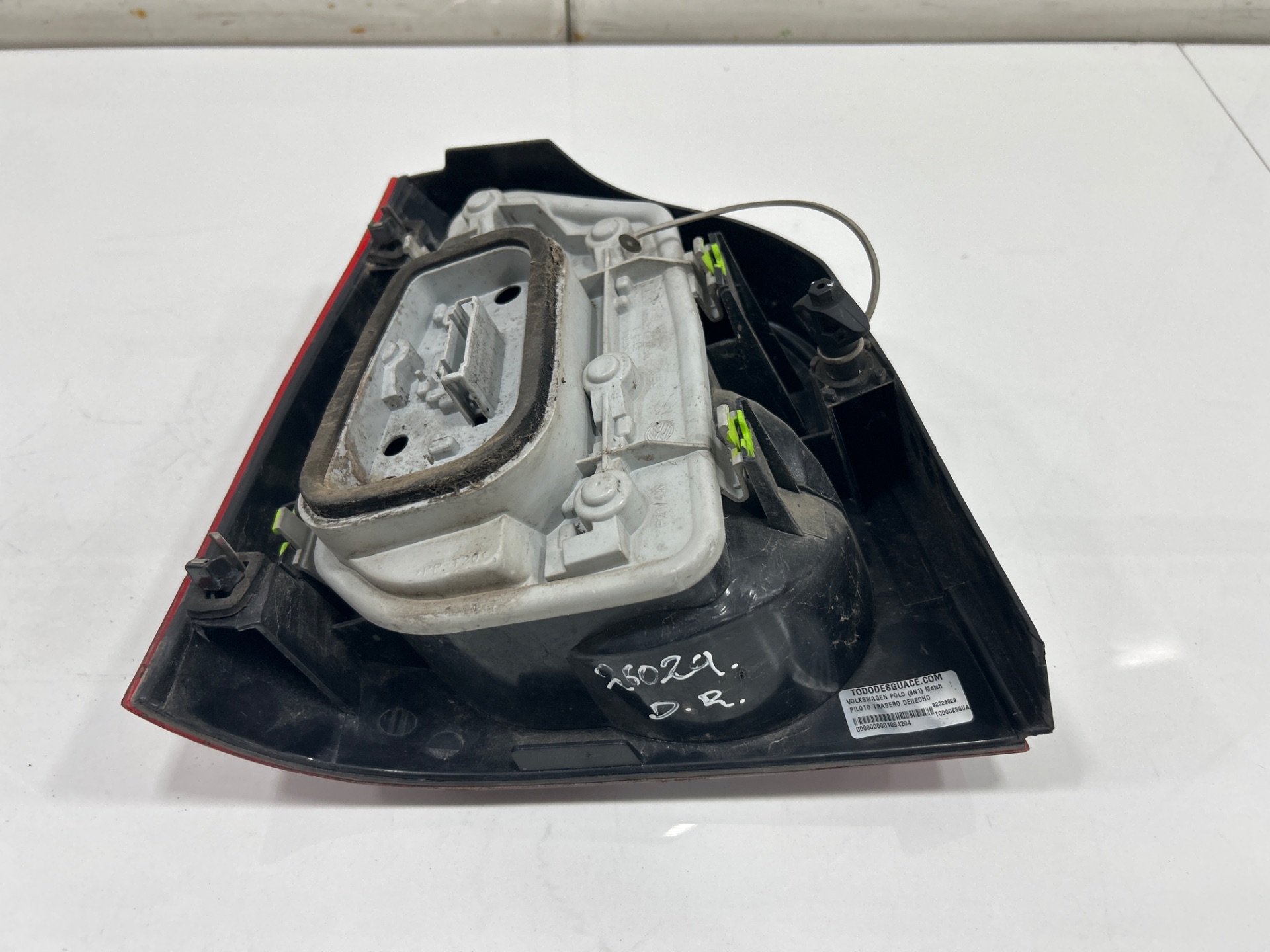 SOPORTE PARAGOLPES TRASERO TOYOTA COROLLA (E21) HYBRID STYLE