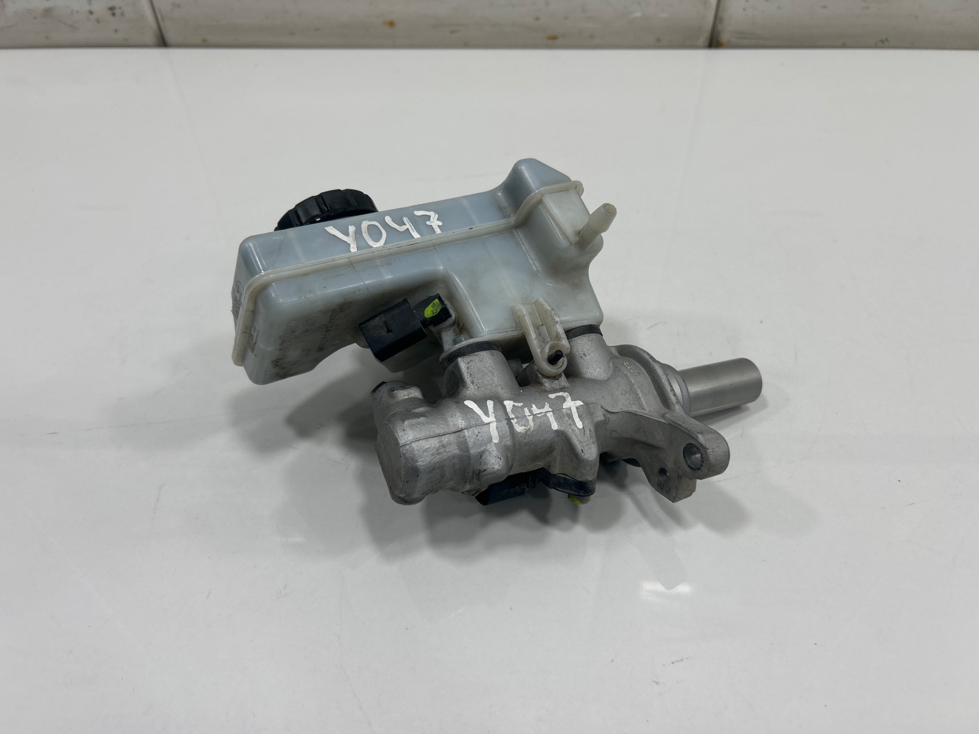 BORNA NEGATIVA SKODA OCTAVIA COMBI (5E5) *