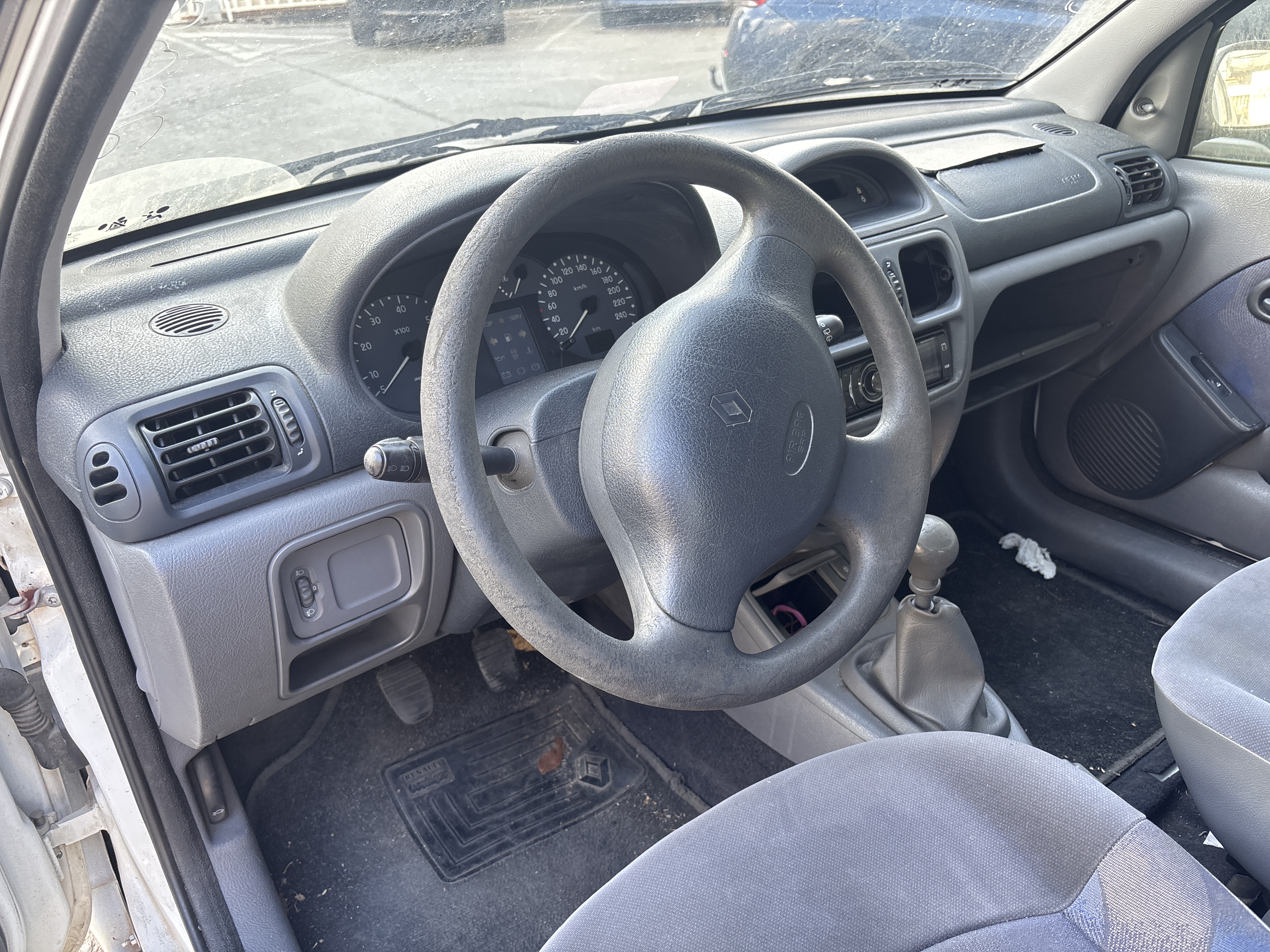 RENAULT CLIO II FASE I (B/CBO) 1.2 Motor 1,2 Ltr. - 43 kW
