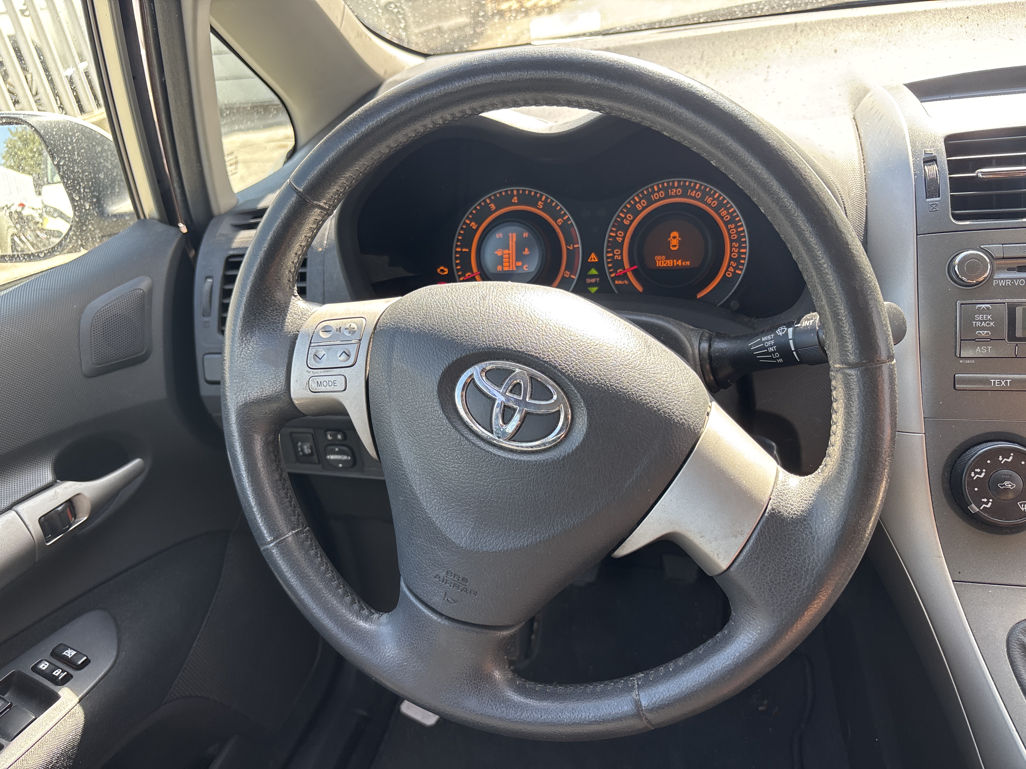 TOYOTA AURIS 1.4 16V CAT Motor 1,4 Ltr. - 71 kW 16V CAT