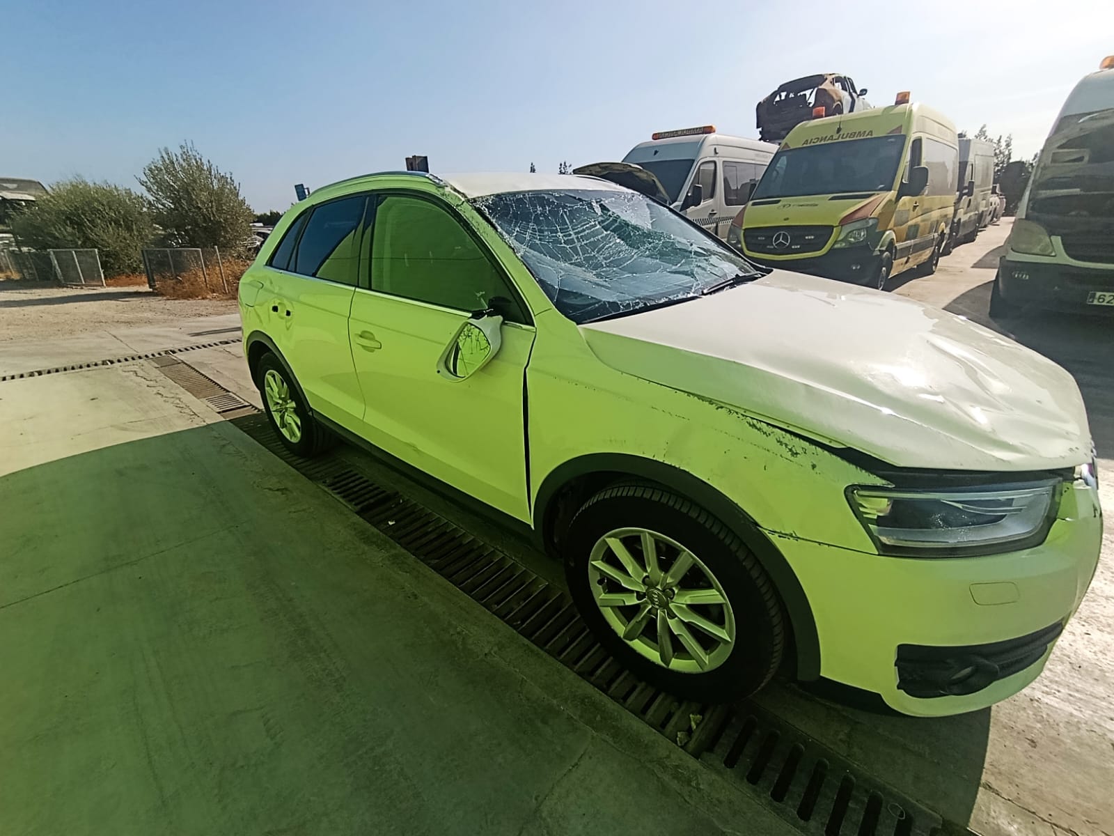 AUDI Q3 (8U) 2.0 TDI (103kW) Advance Motor 2,0 Ltr. - 103 kW TDI