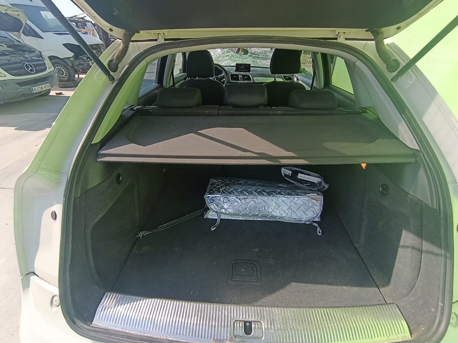 AUDI Q3 (8U) 2.0 TDI (103kW) Advance Motor 2,0 Ltr. - 103 kW TDI