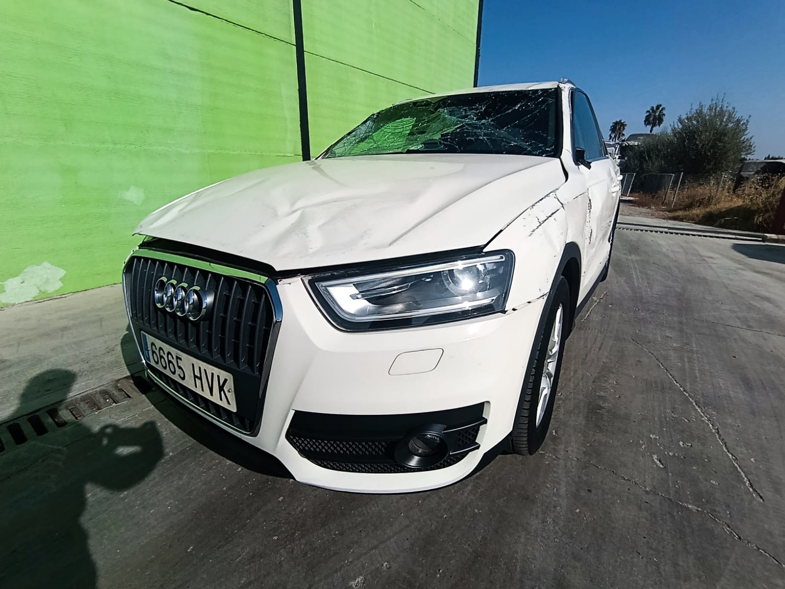 AUDI Q3 (8U) 2.0 TDI (103kW) Advance Motor 2,0 Ltr. - 103 kW TDI