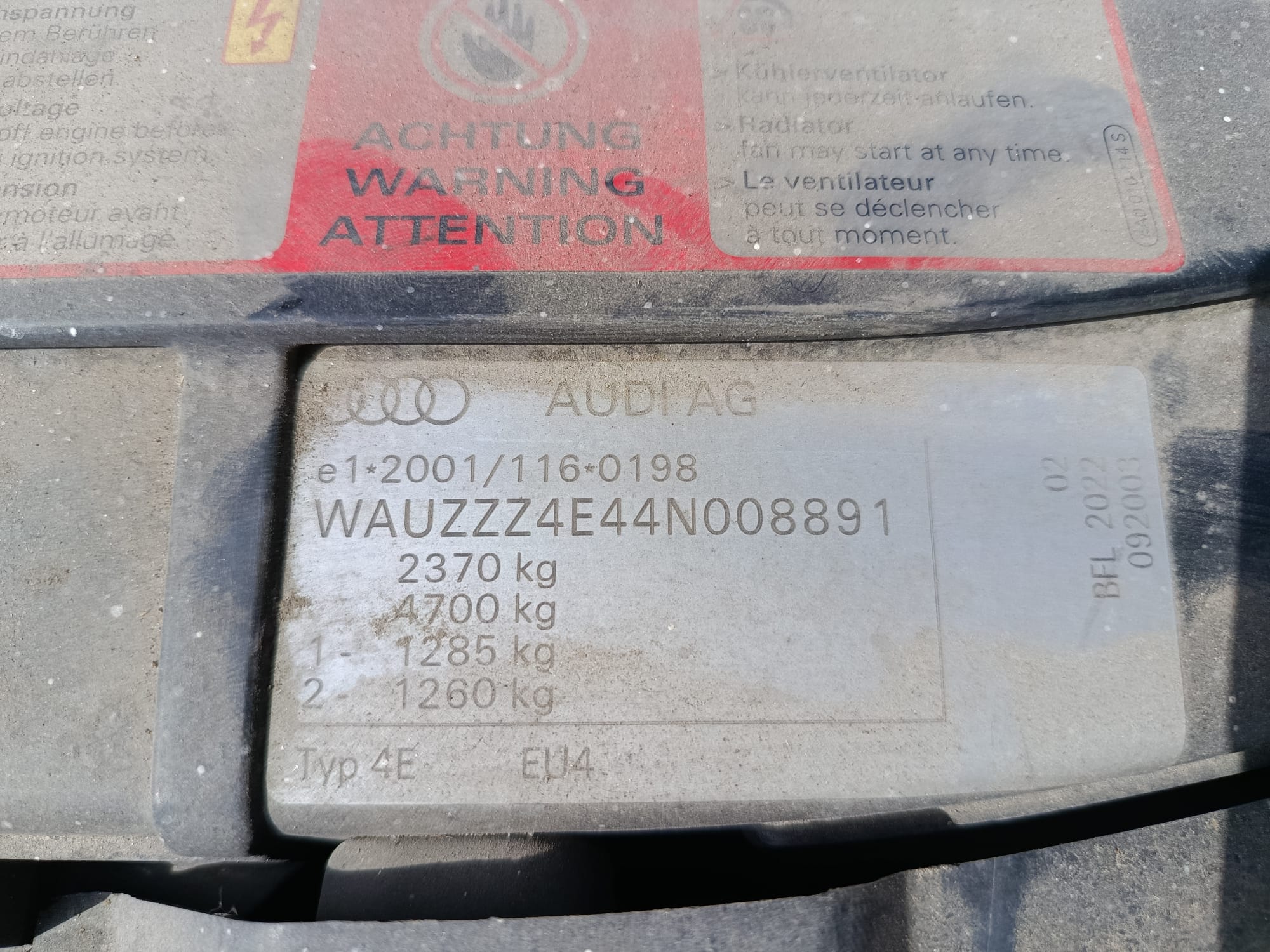 AUDI A8 (4E2) 3.7 Quattro Motor 3,7 Ltr. - 206 kW V8 40V CAT (BFL)